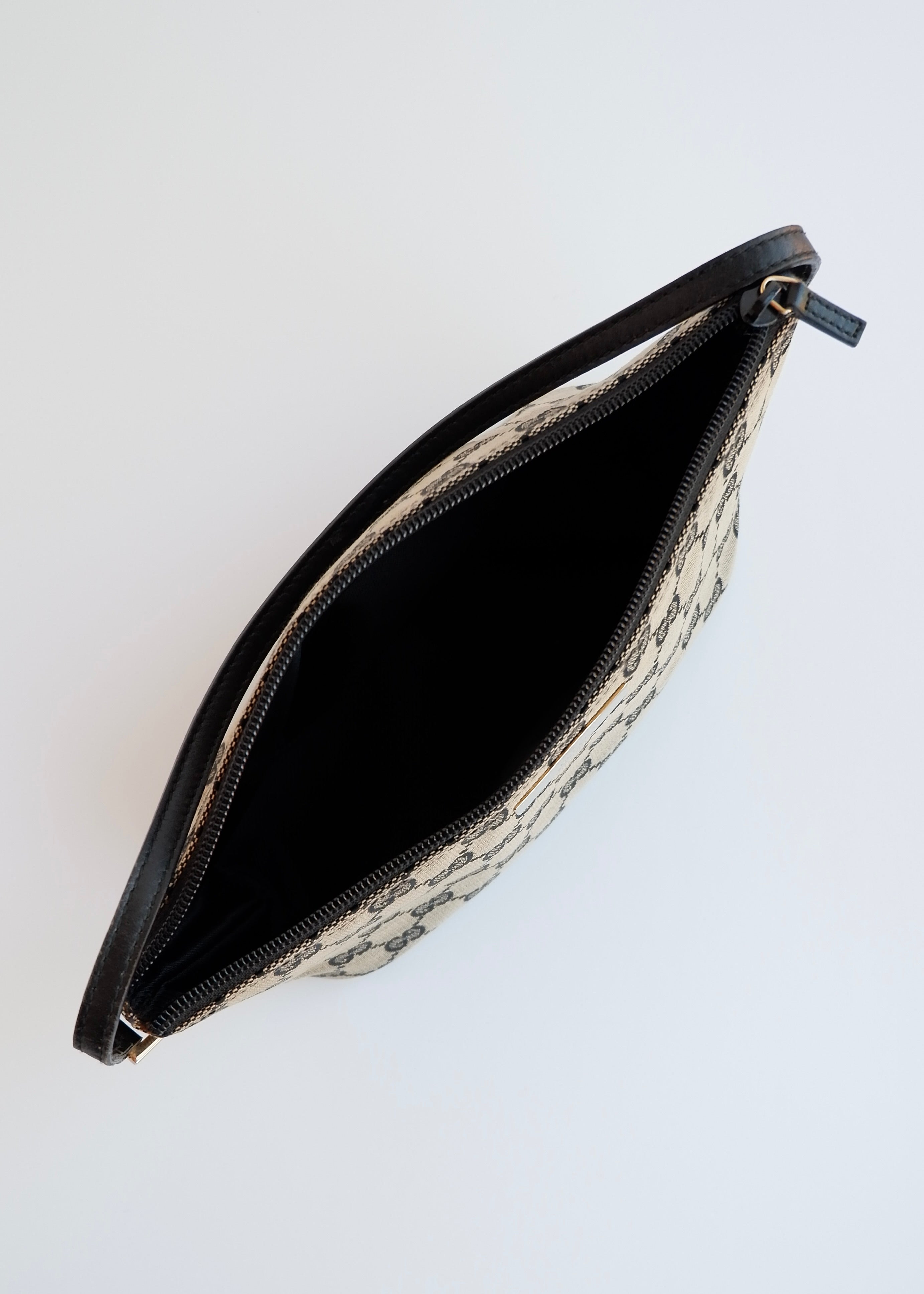 Authentic Preowned Gucci Black GG Canvas Boat Pochette Shoulder Bag