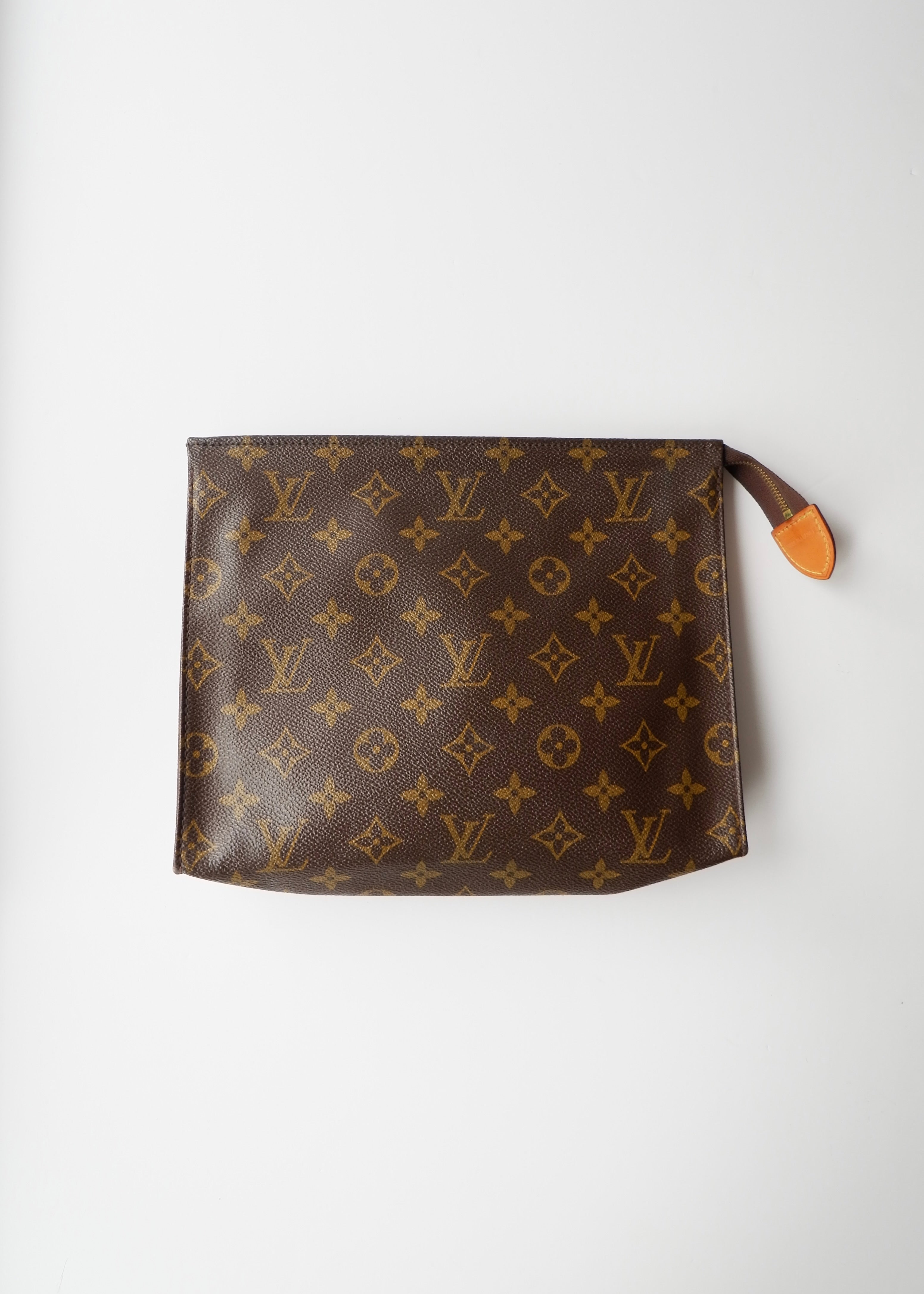Preowned Louis Vuitton Monogram Toiletry 26 Pouch