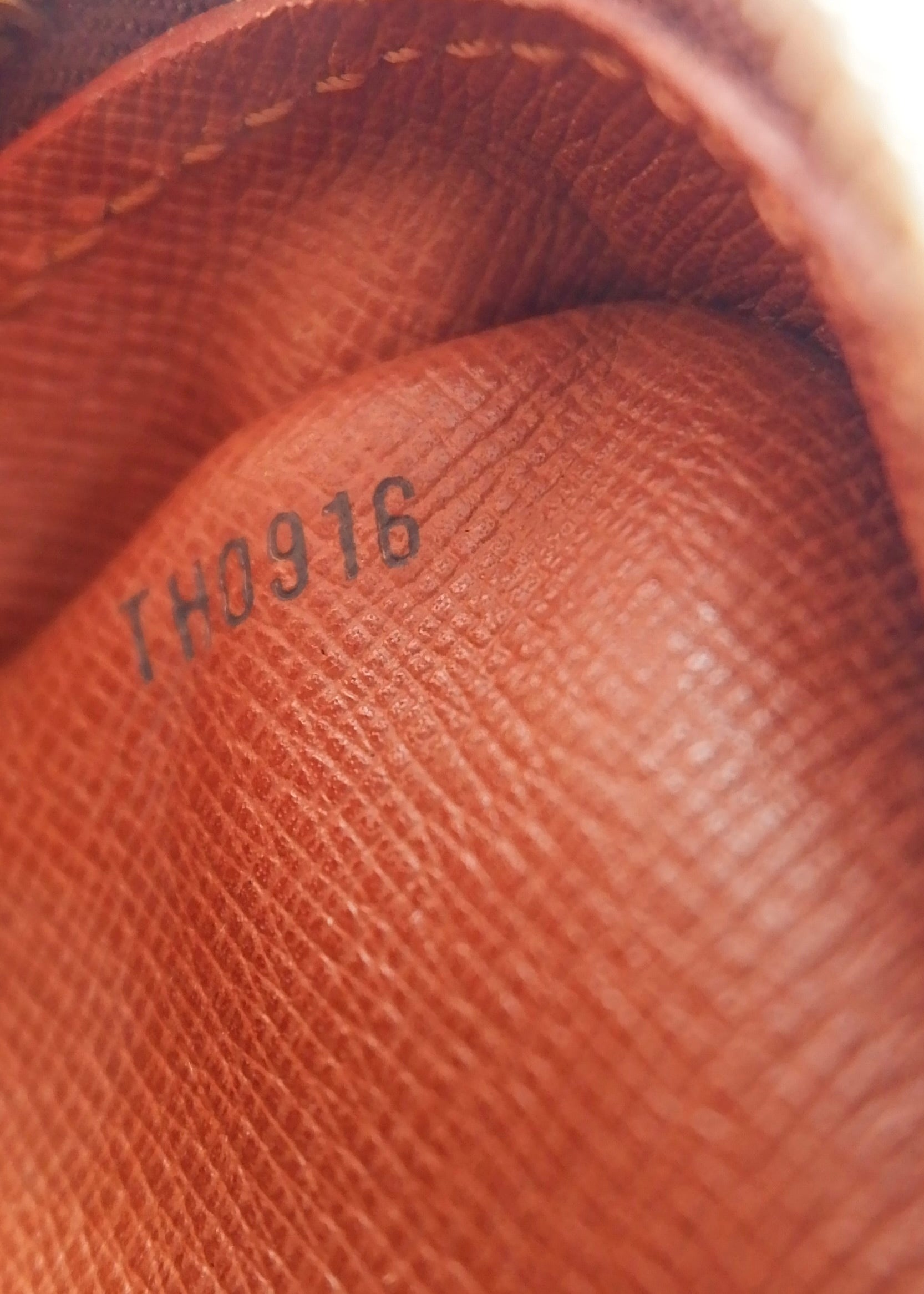 Sac bandoulière Louis Vuitton Monogram Amazone d'occasion authentique