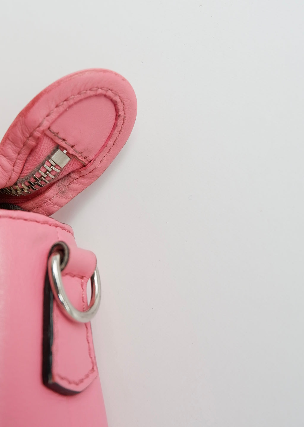 Authentique sac Fendi Mini By The Way en cuir rose d'occasion