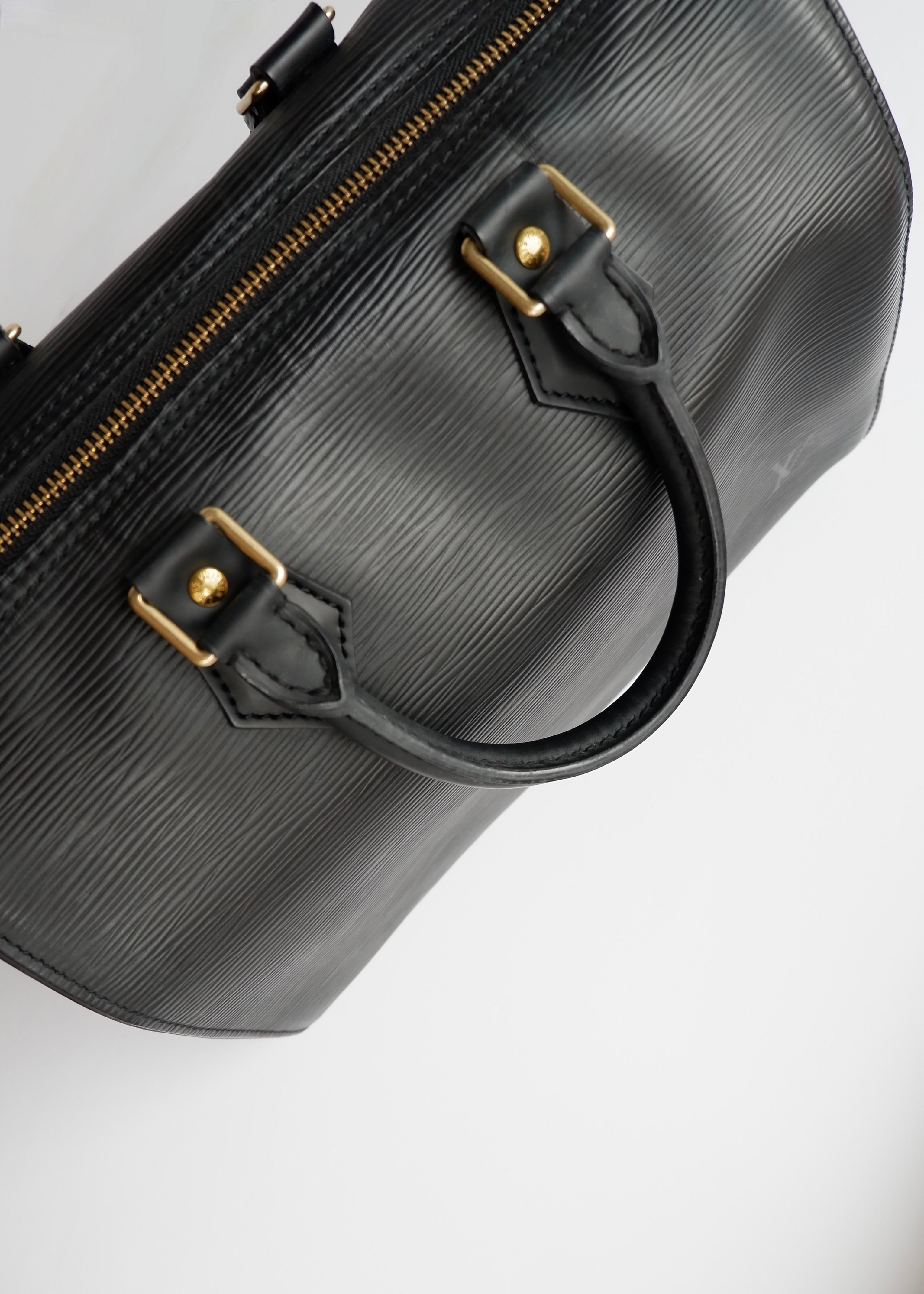 Authentic Preowned Louis Vuitton Black Epi Speedy 25