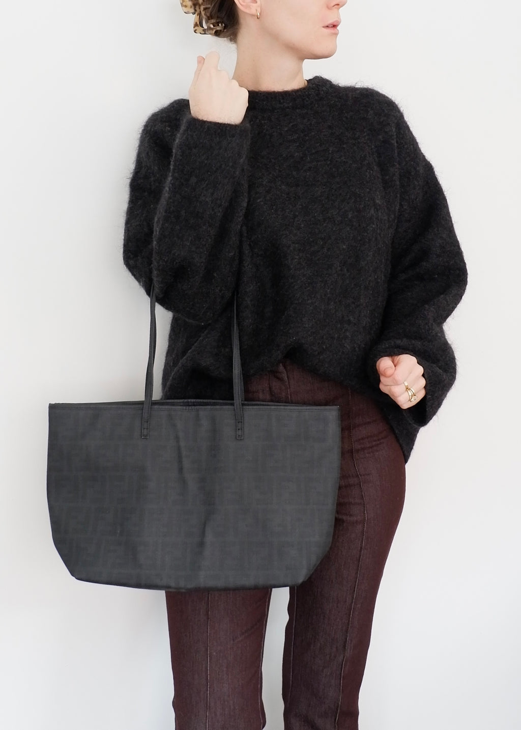 Sac cabas Fendi Zucca en toile enduite noire d'occasion authentique