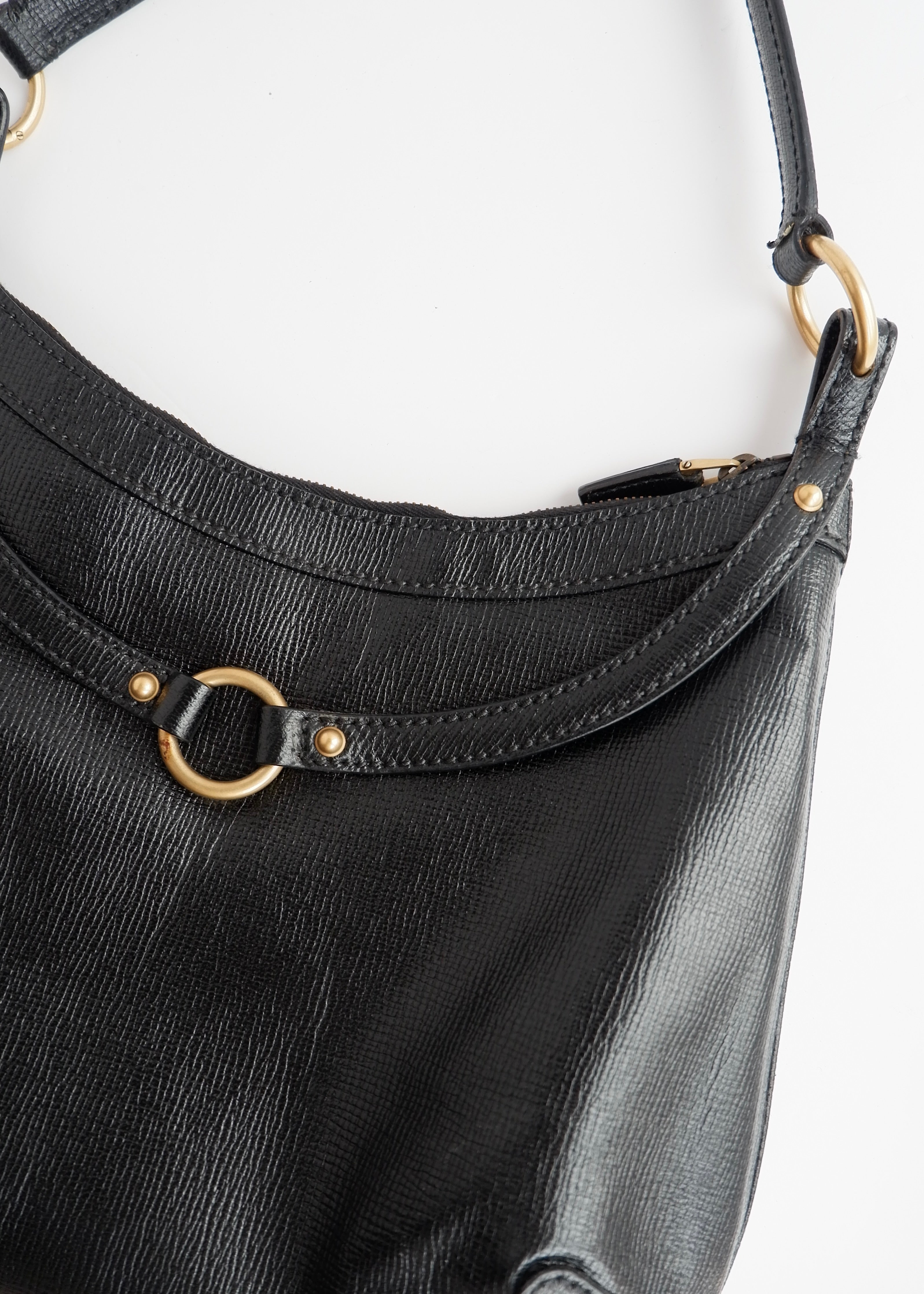 Sac à bandoulière Gucci d'occasion authentique en cuir noir avec mors