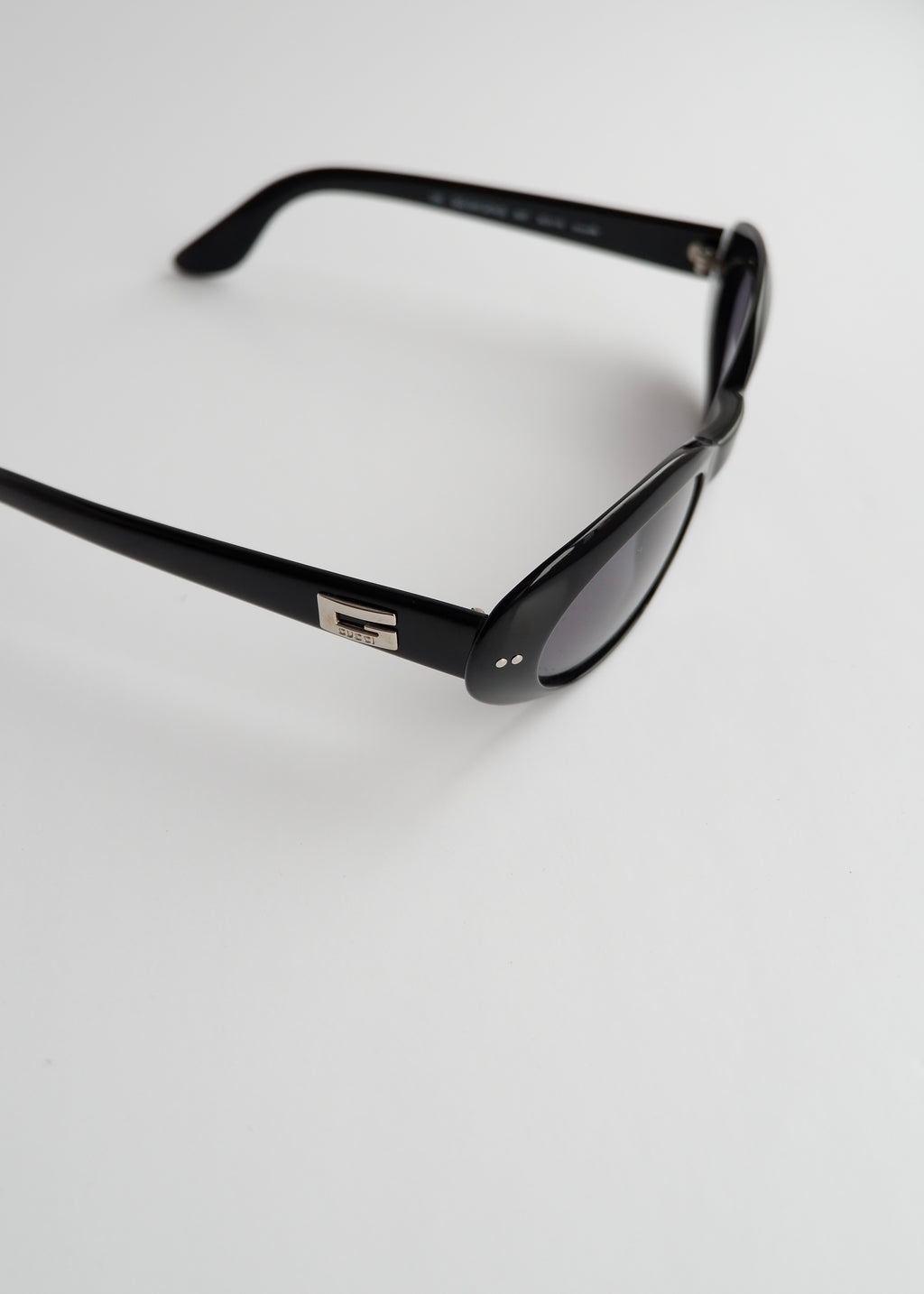 Authentic Preowned Vintage Gucci Black Round Frame G Logo Sunglasses