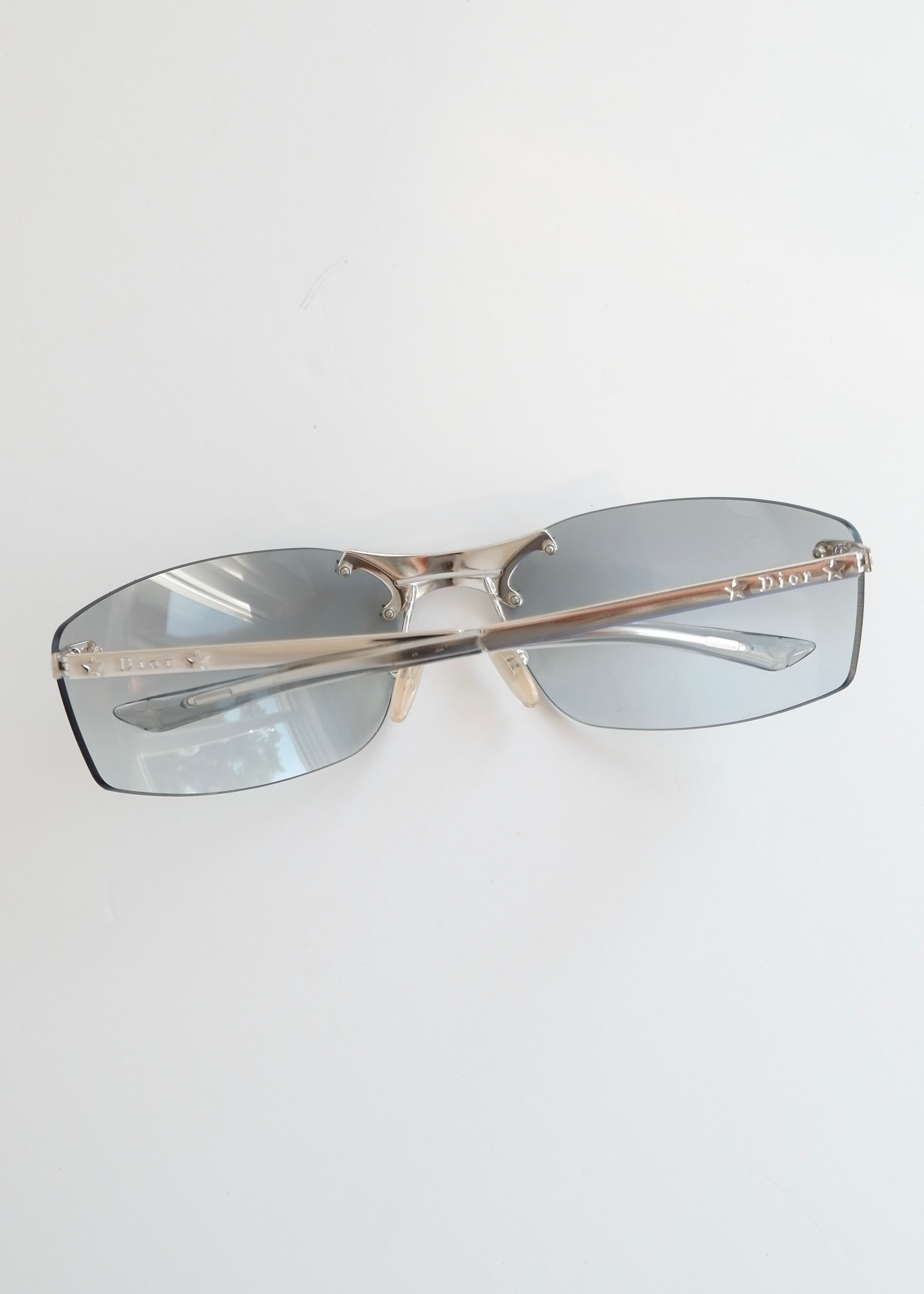 Authentiques Lunettes de Soleil Dior Étoile à Monture Carrée Argentée d'Occasion