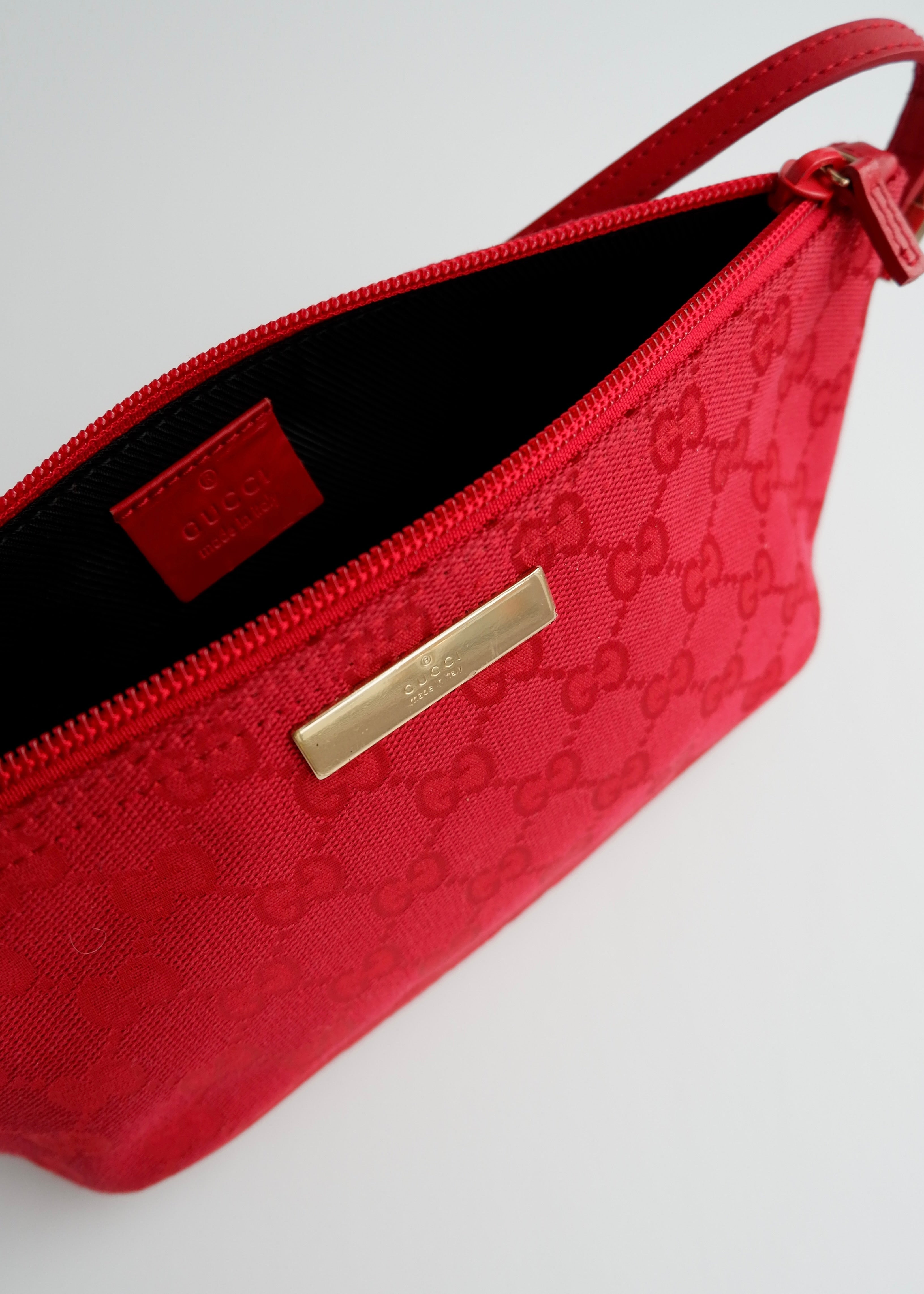 Authentic Preowned Gucci Red GG Canvas Boat Pochette Shoulder Bag