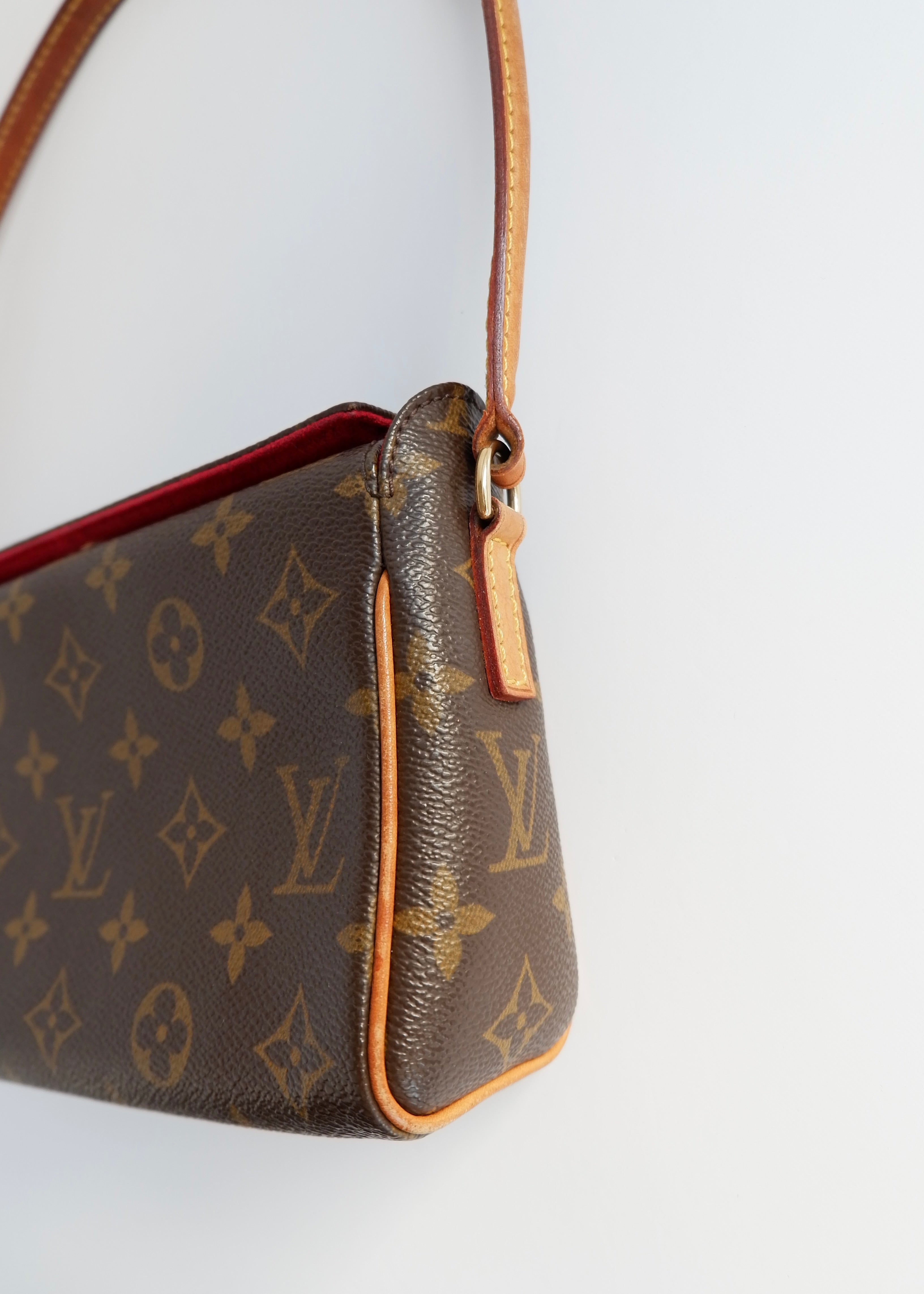Sac bandoulière Louis Vuitton Monogram Récital Authentique d'occasion
