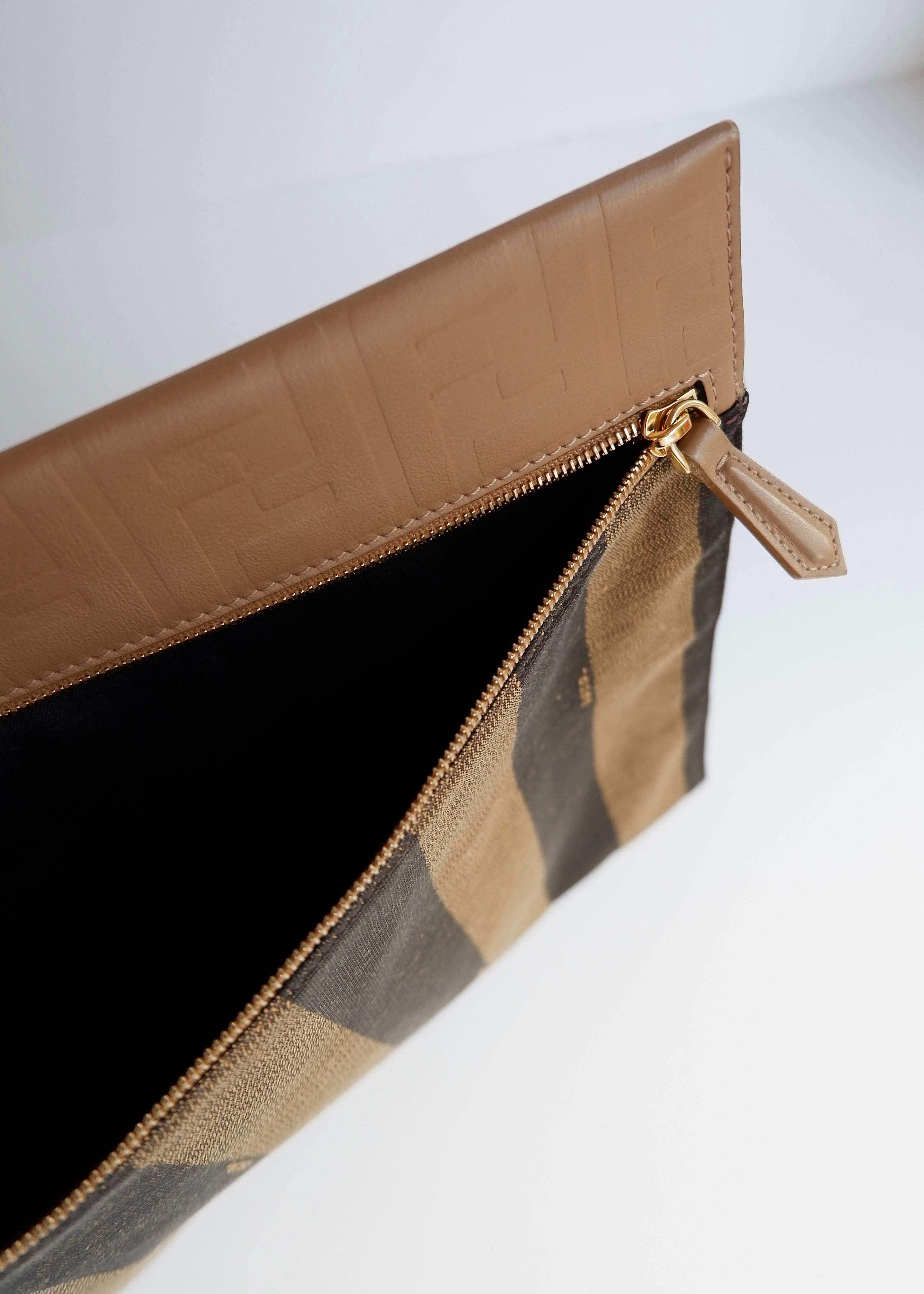 Pochette/Sac à main Fendi Pequin Stripe en toile et cuir marron, d'occasion, authentique