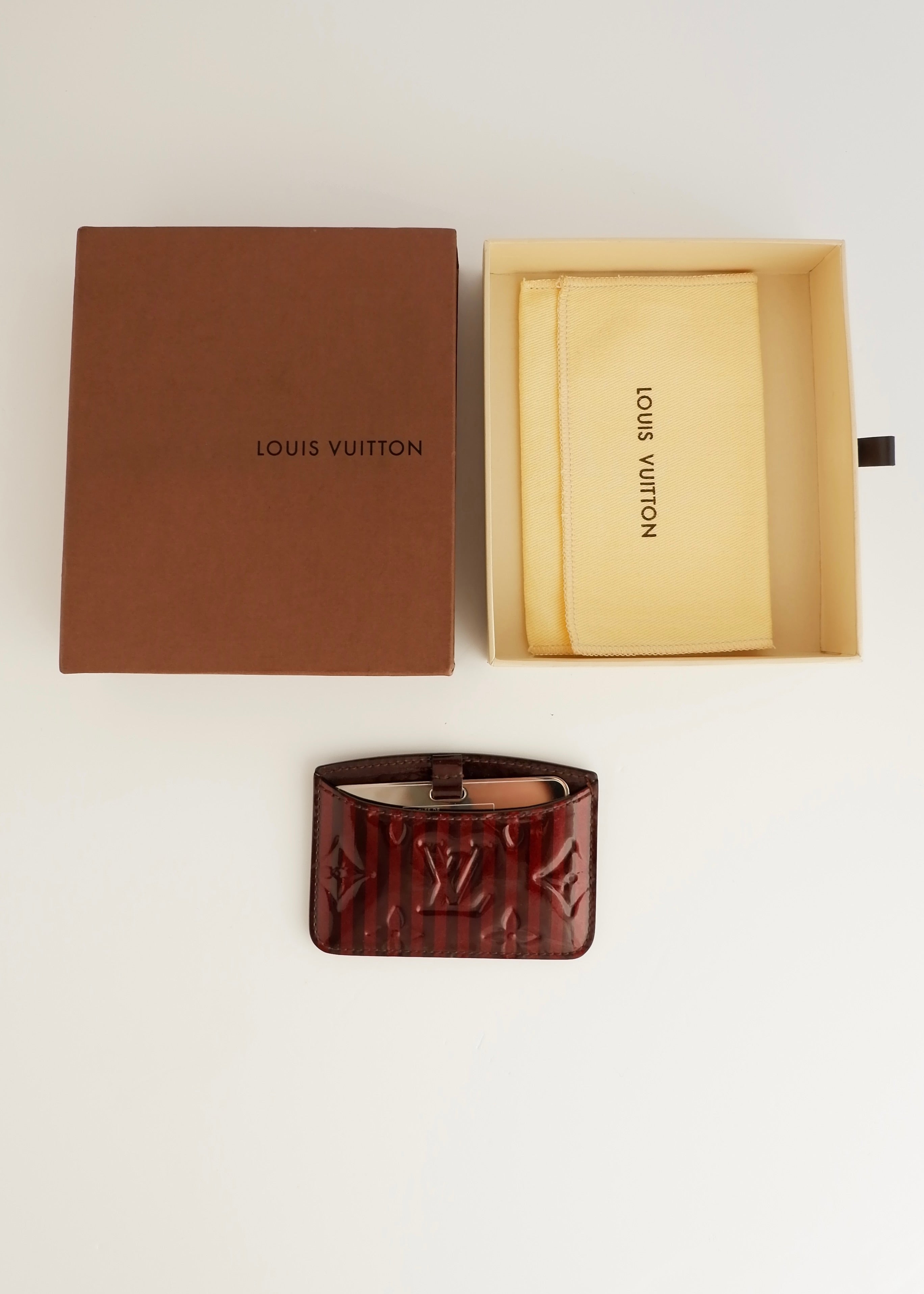 Authentique Porte-Cartes Louis Vuitton Monogram Amarante Stripe Vernis d'occasion