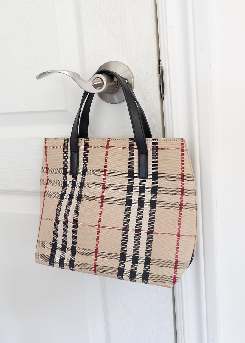 Sac à main Burberry d'occasion authentique en toile Nova Check avec poignée supérieure