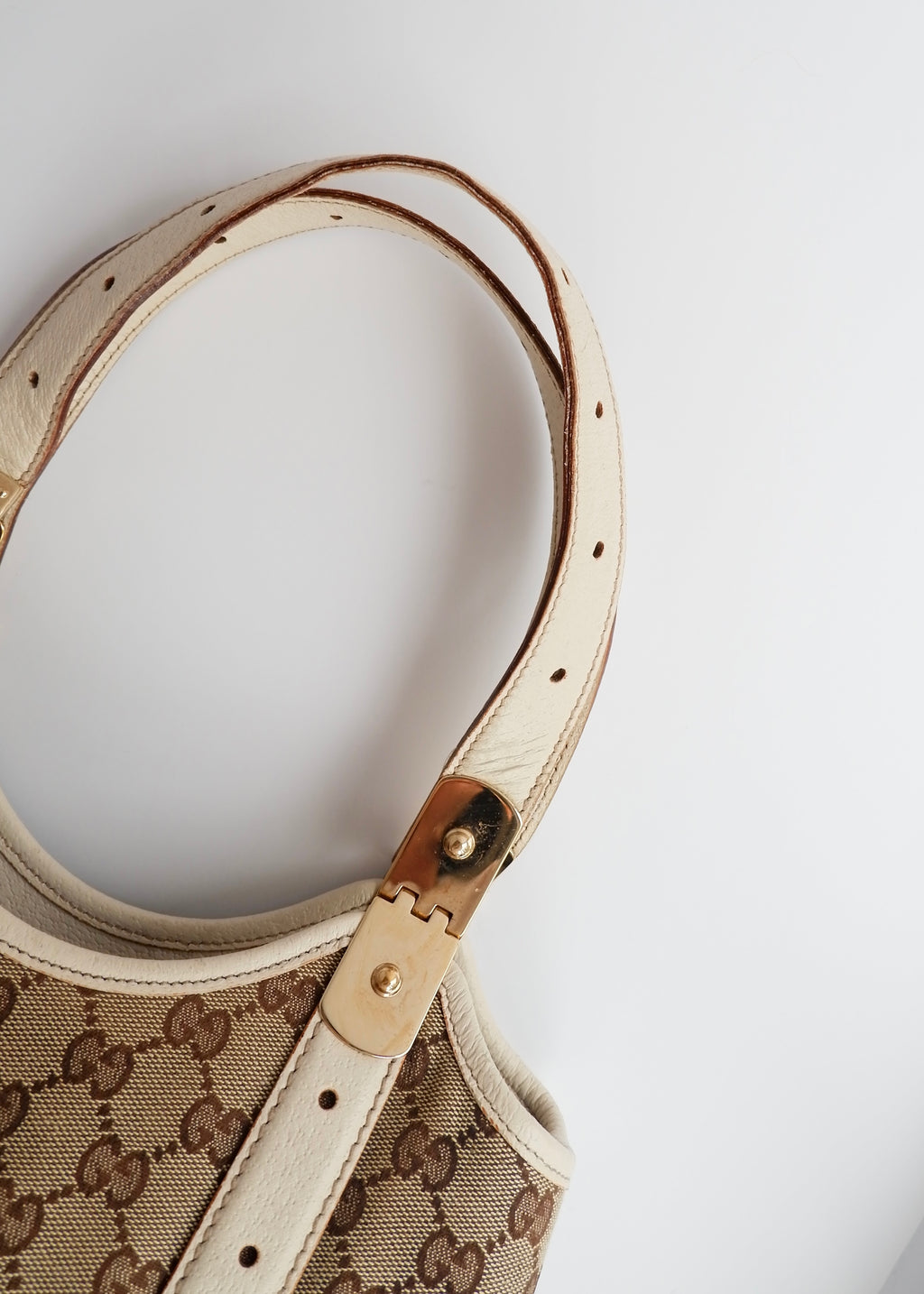 Authentic Preowned Gucci White GG Canvas/Leather Small Shoulder Bag