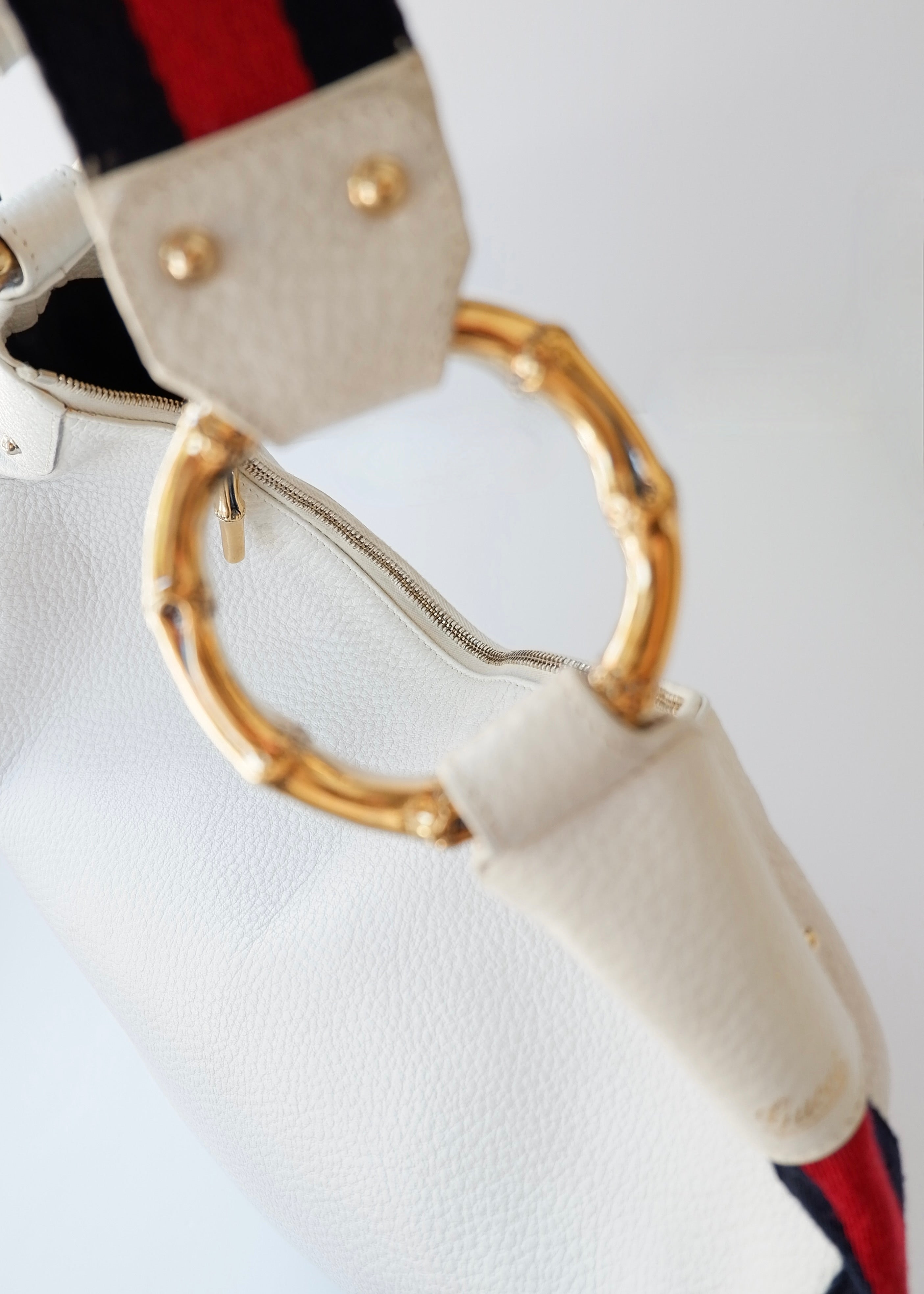 Preowned Gucci White Leather Sherry Line Hobo Shoulder Bag
