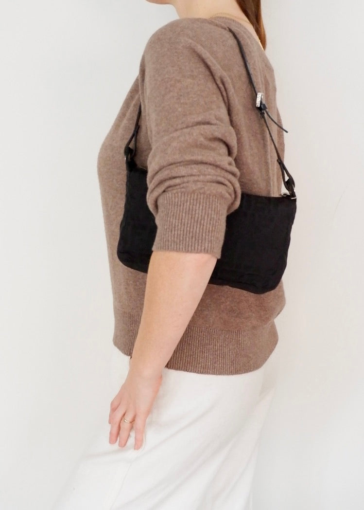 Sac bandoulière Fendi Zucca en toile noire authentique d'occasion