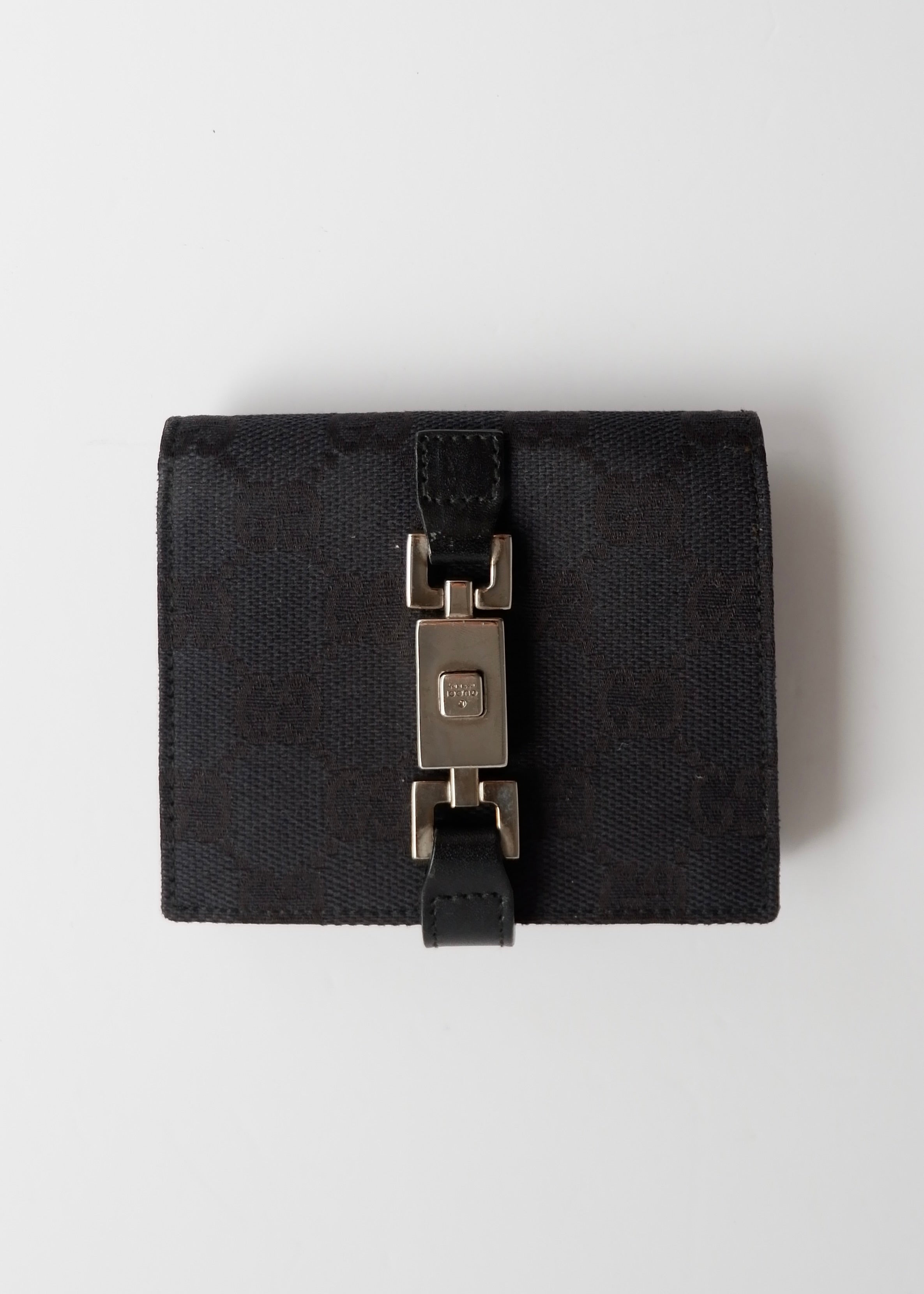 Preowned Gucc Black GG Canvas Compact Jackie Wallet