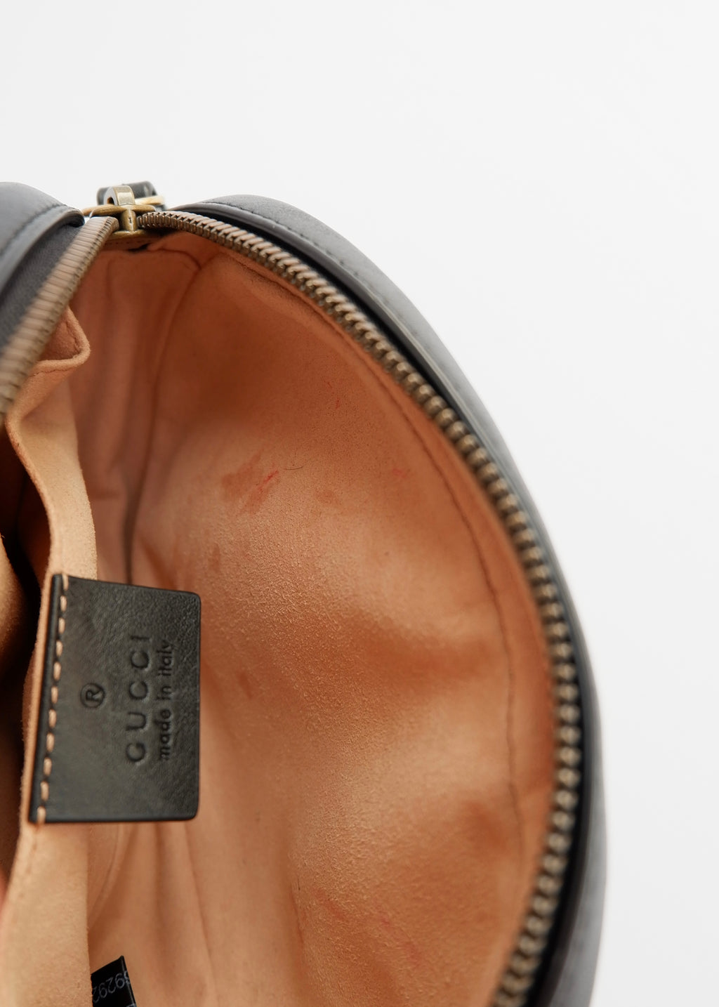 Sac ceinture Gucci Marmont authentique d'occasion en cuir noir