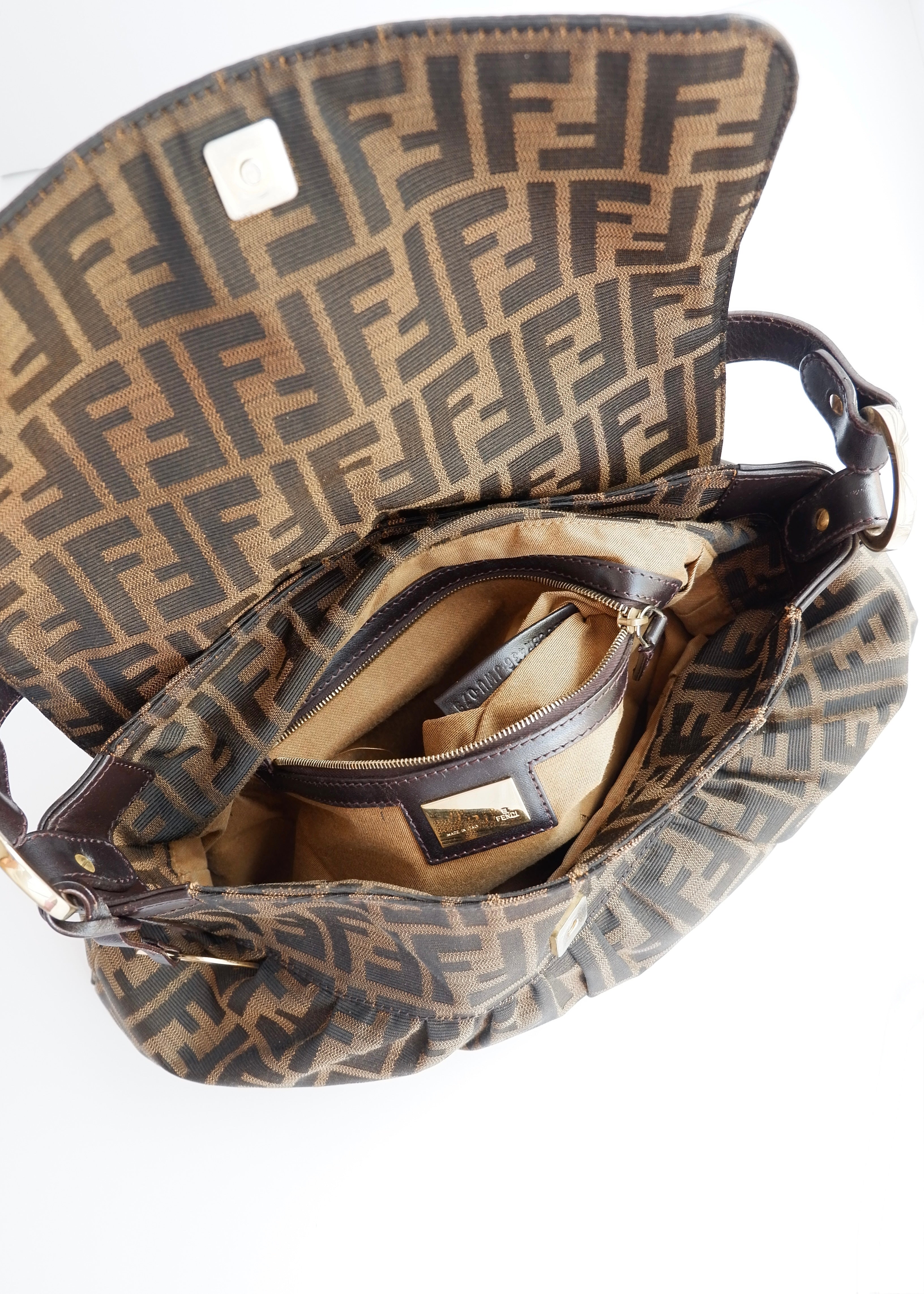 Sac porté épaule Fendi Zucca Chef marron vintage d'occasion authentique