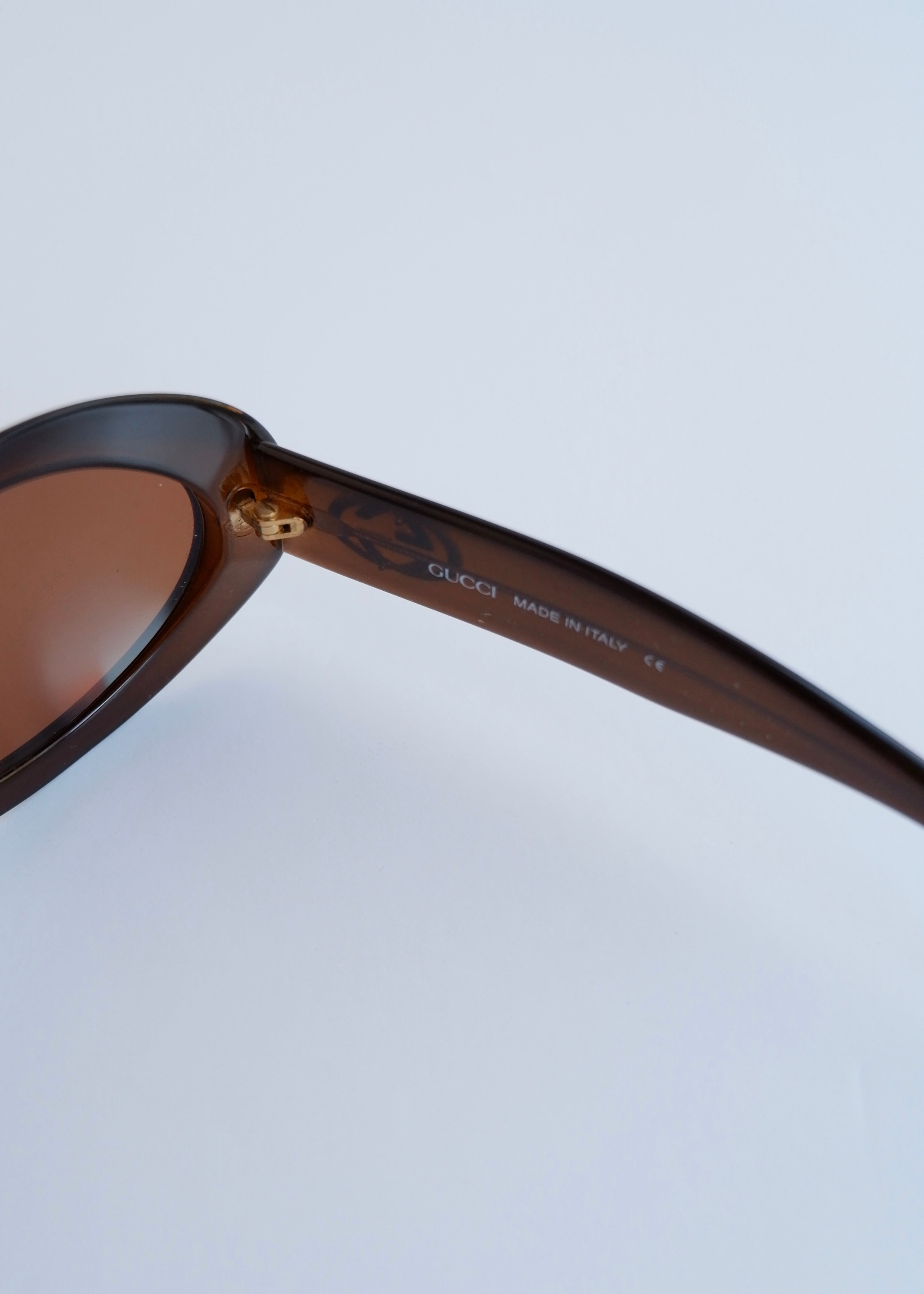 Authentiques lunettes de soleil vintage d'occasion Gucci à monture ronde en acétate marron