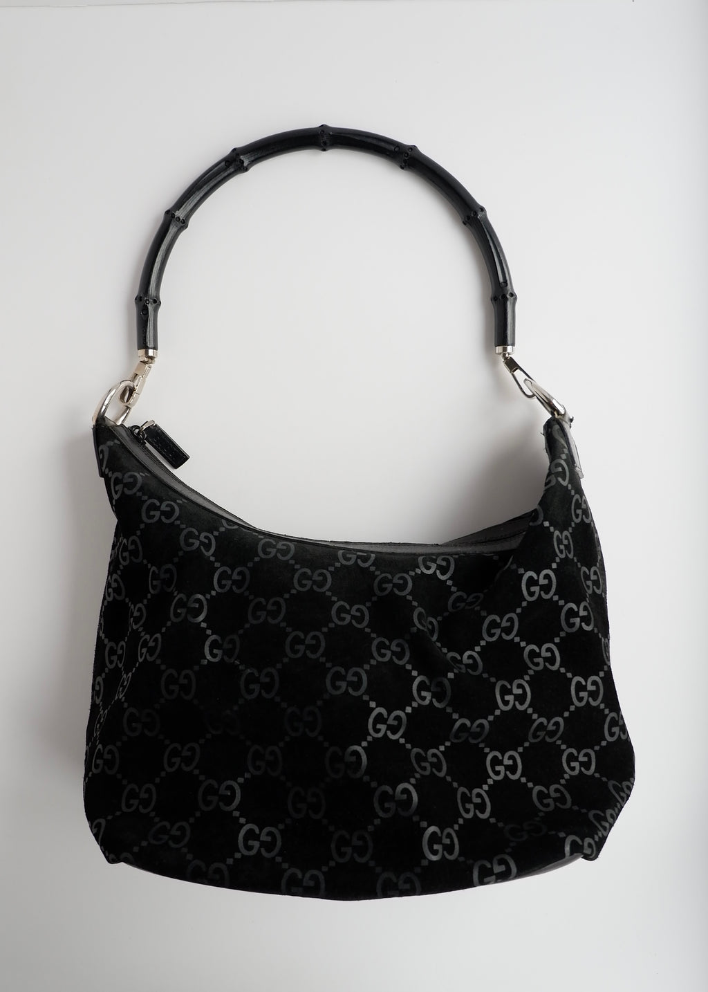 Sac à bandoulière Gucci en daim noir avec poignée en bambou, authentique et d'occasion