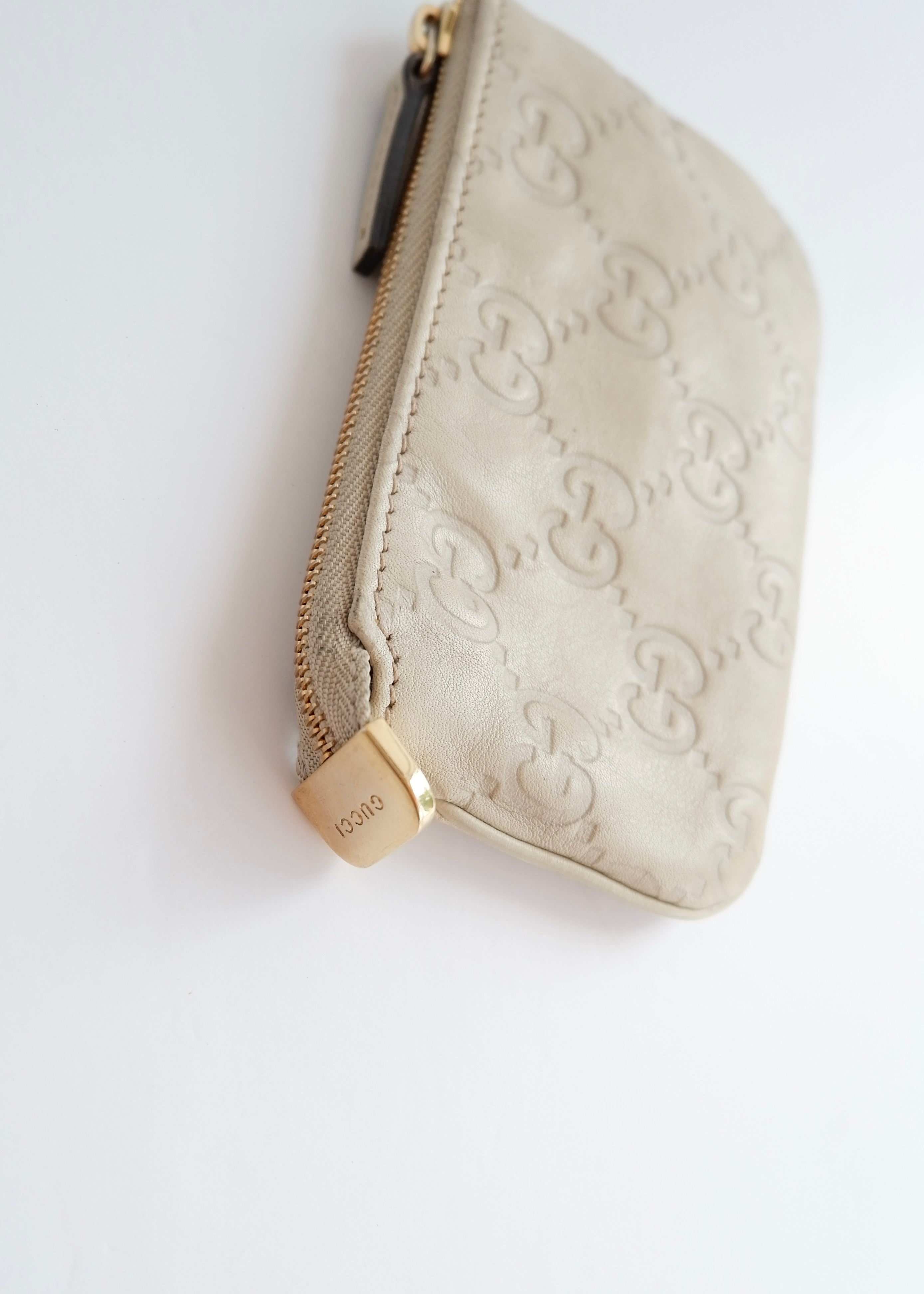 Preowned Gucci Beige Leather GG Card/Key Pouch