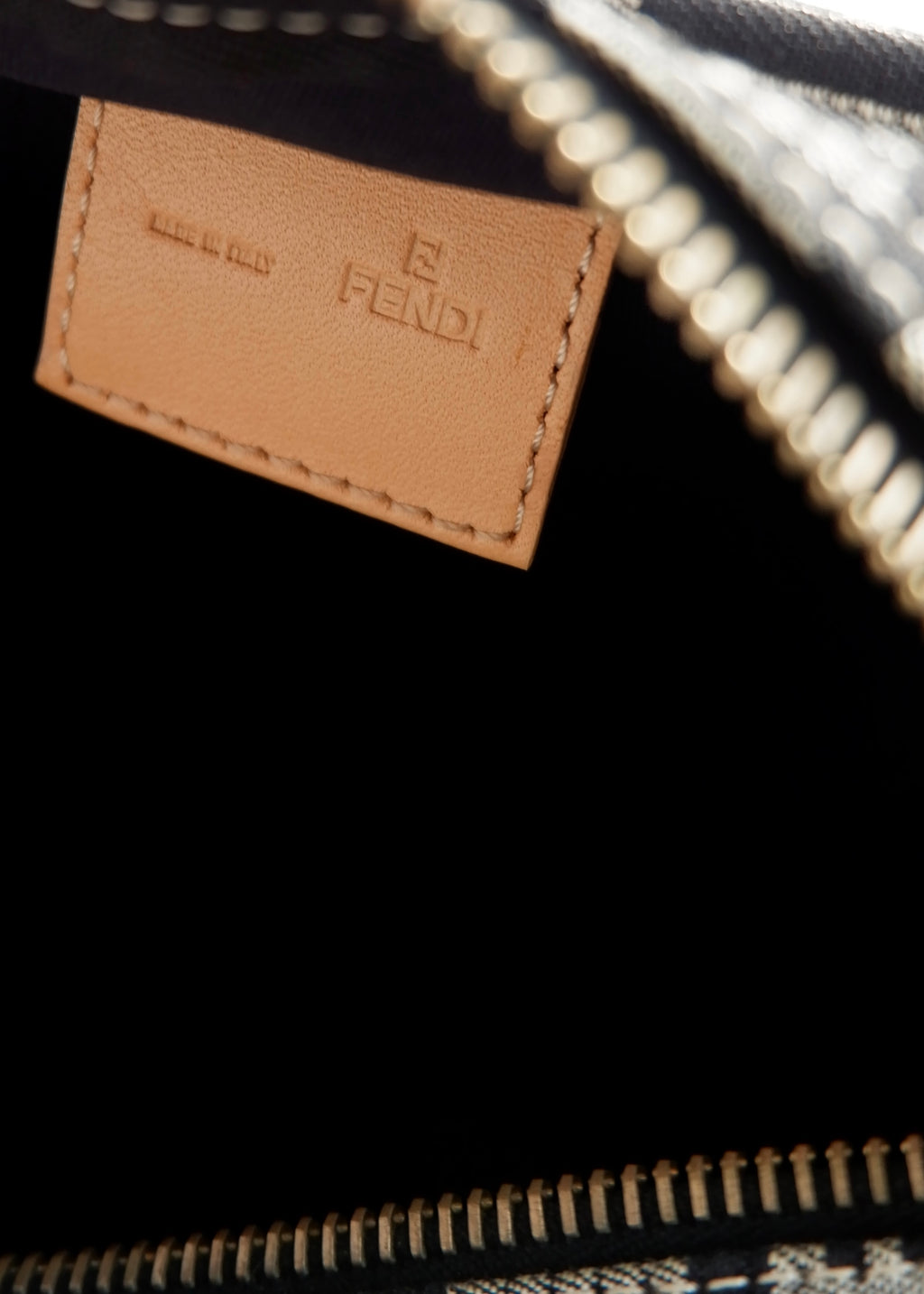Authentique petit sac fourre-tout Fendi Zucchino noir/beige d'occasion