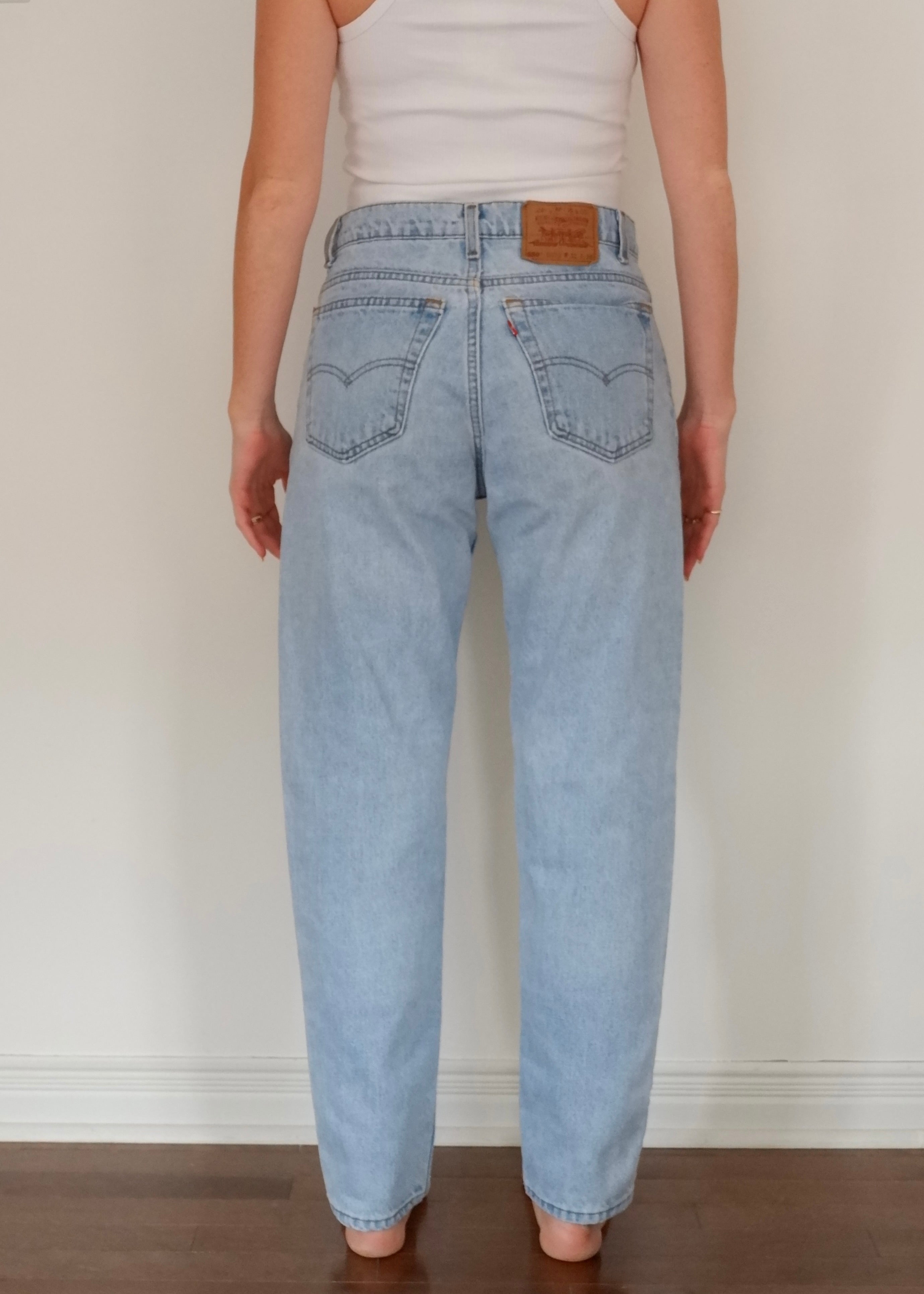 Levis Vintage 550 Medium Light Wash Jeans - 30