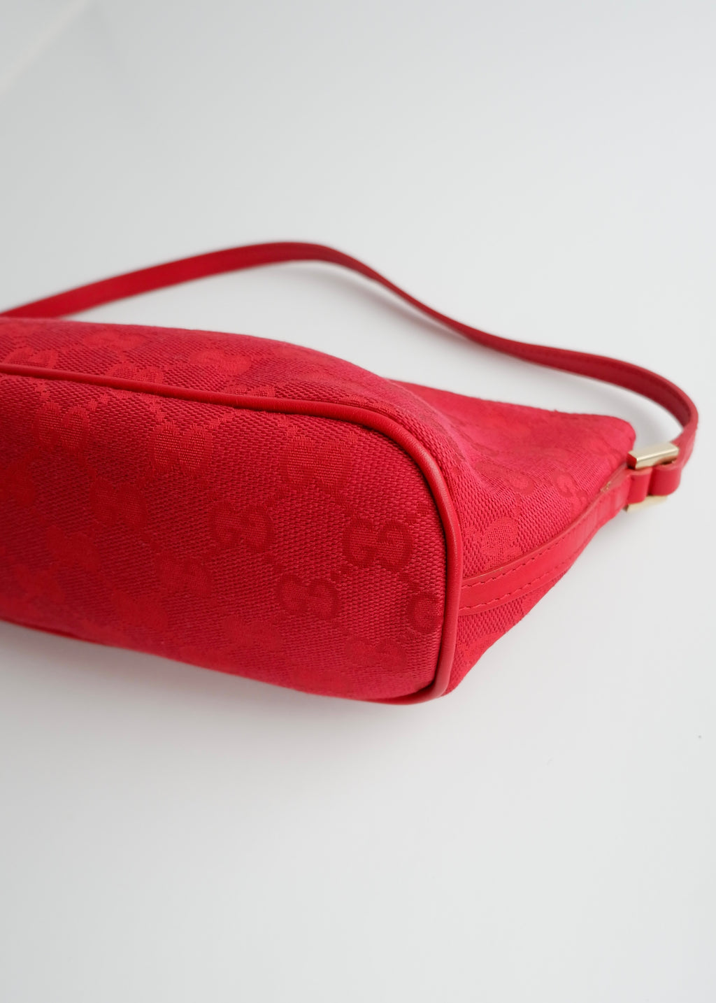 Authentic Preowned Gucci Red GG Canvas Boat Pochette Shoulder Bag