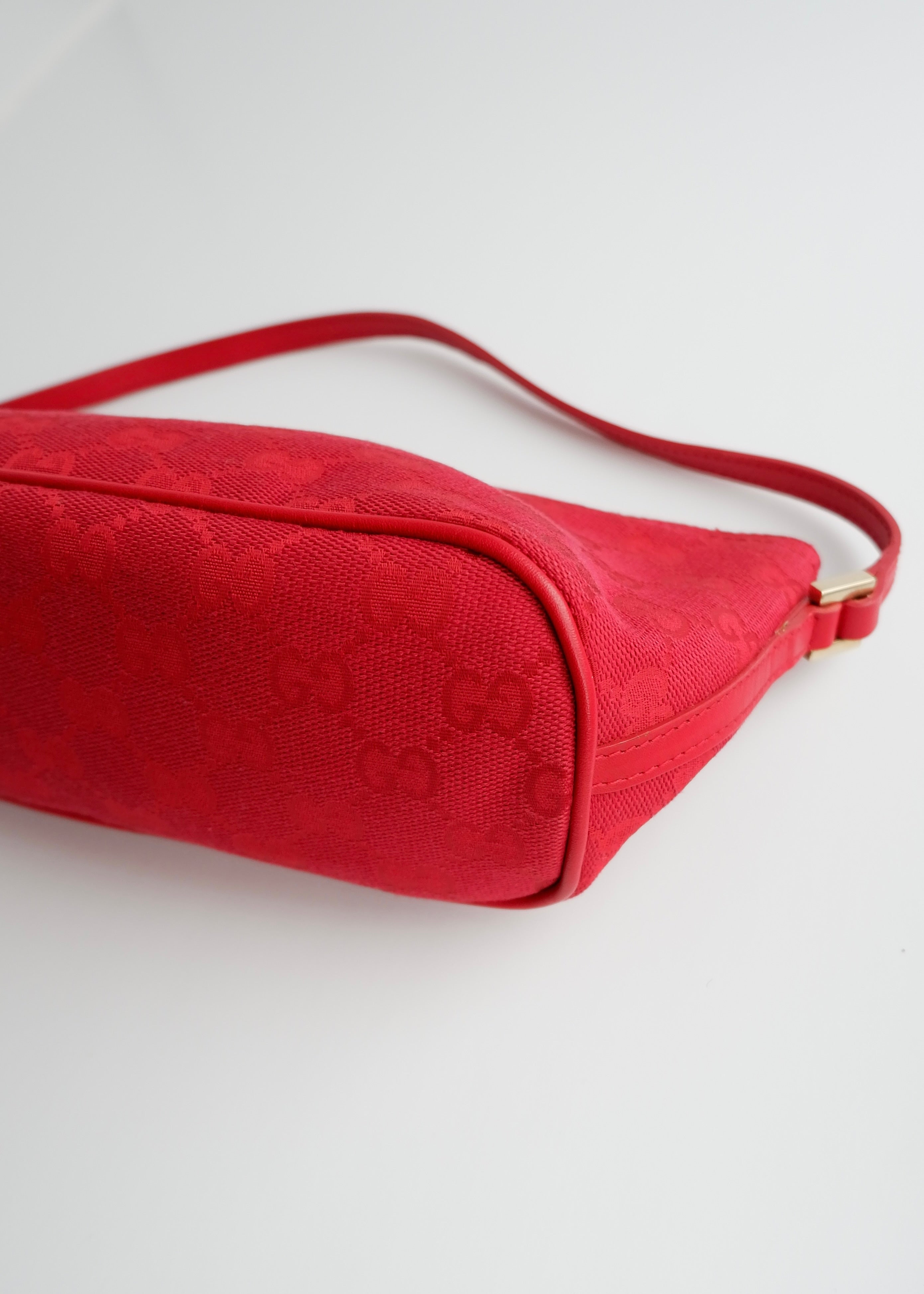 Authentic Preowned Gucci Red GG Canvas Boat Pochette Shoulder Bag