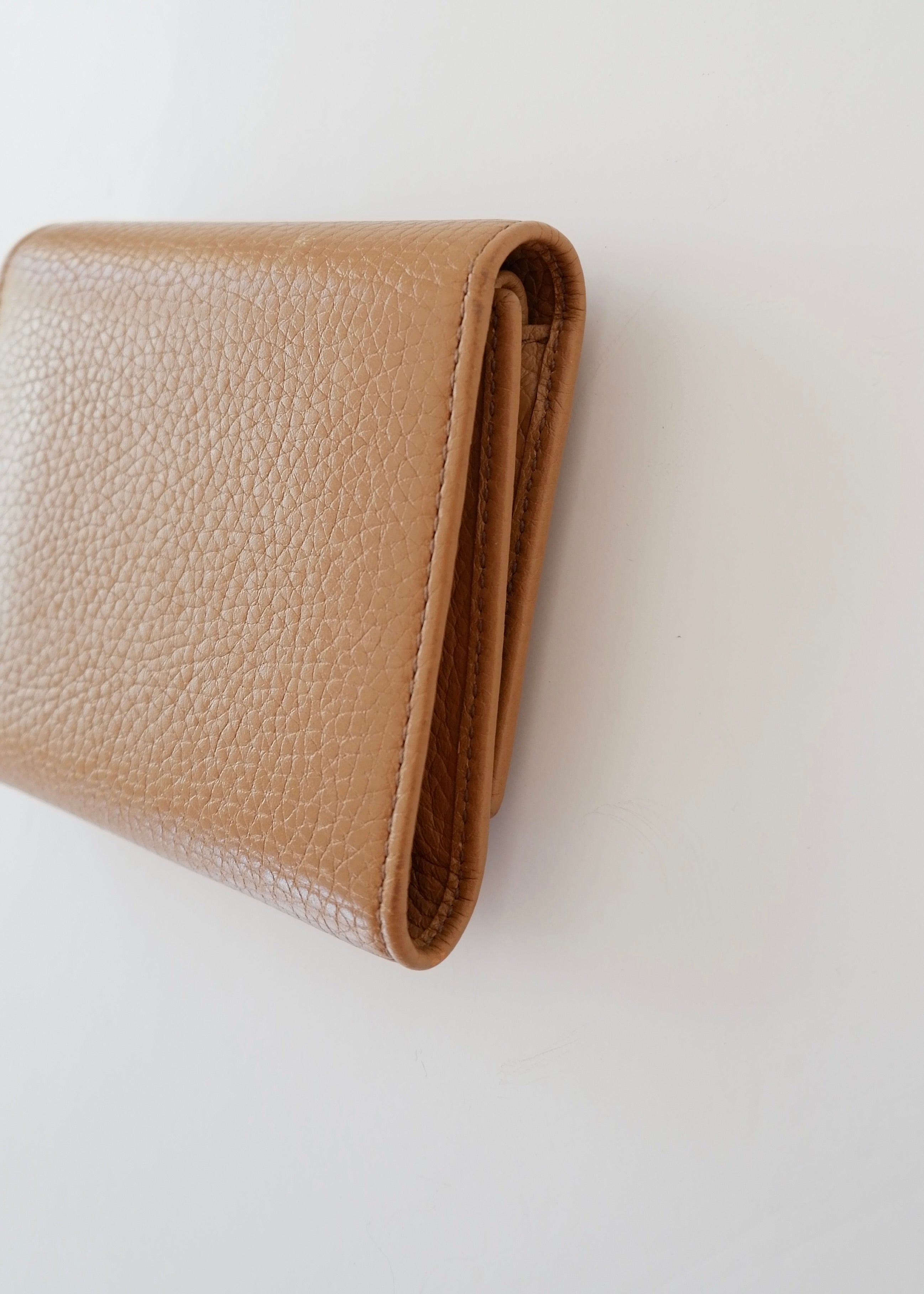 Authentic Preowned Gucci Beige Leather Bi - Fold Wallet