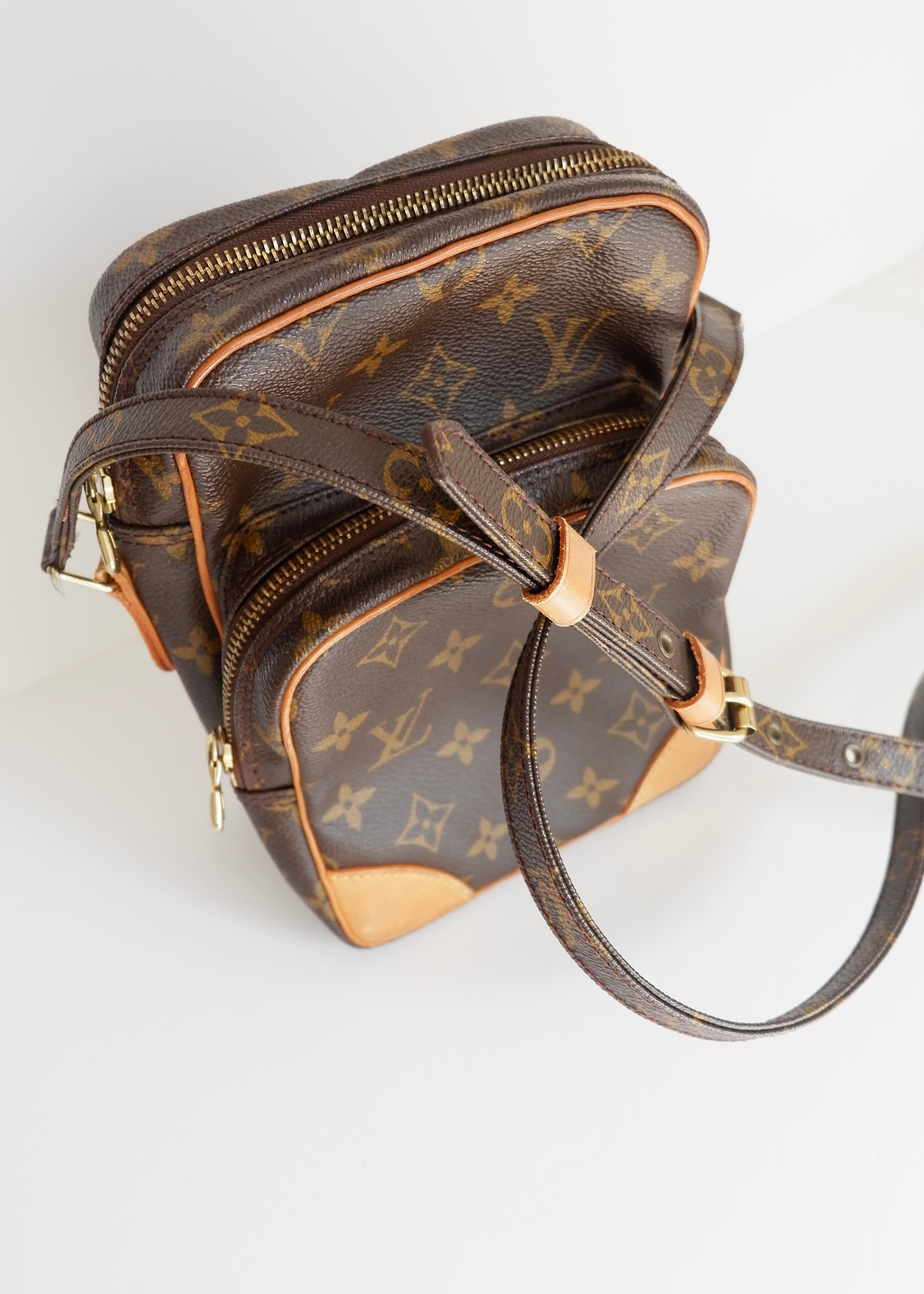 Preowned Louis Vuitton Monogram Amazone Crossbody Bag