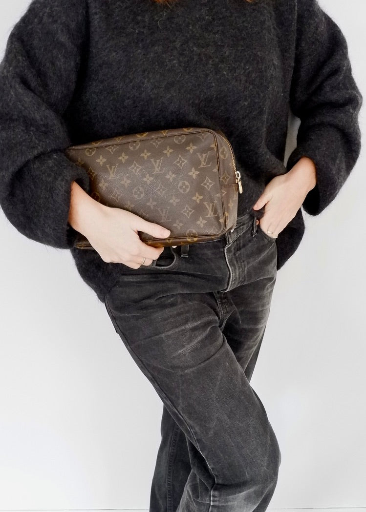 Authentic Preowned Vintage Louis Vuitton Monogram Large Toiletry Pouch