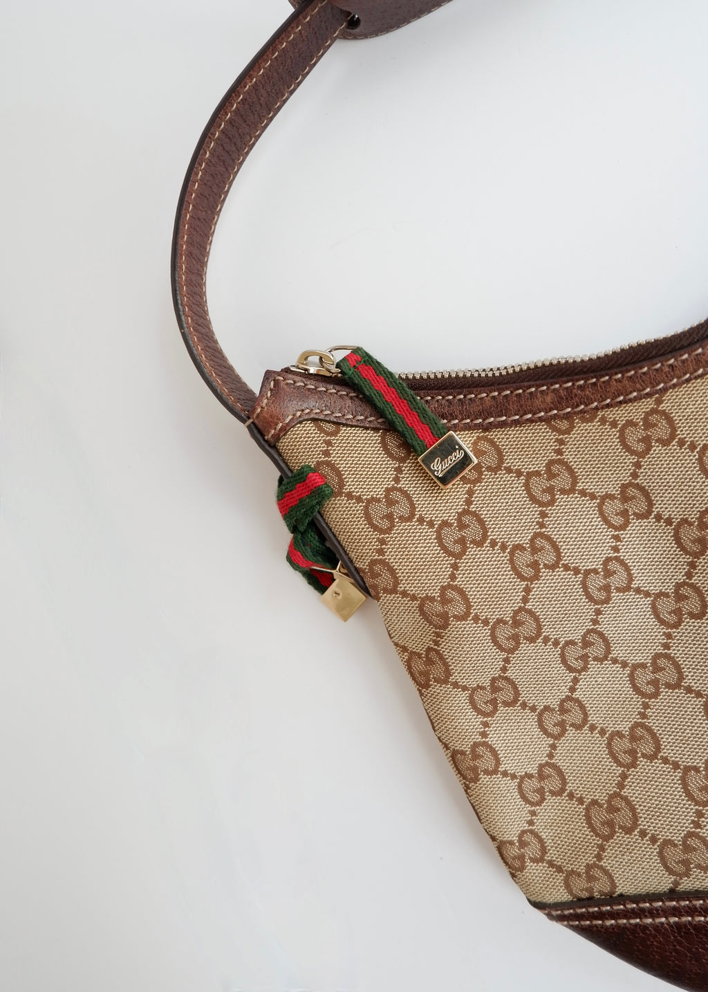Preowned Gucci Brown GG Canvas Princy Shoulder Bag