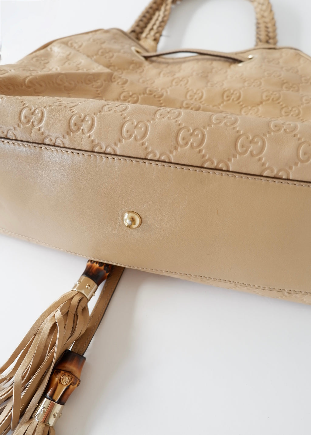Authentic Preowned Gucci Beige Leagther Guccissima Peggy Tassel Shoulder Bag