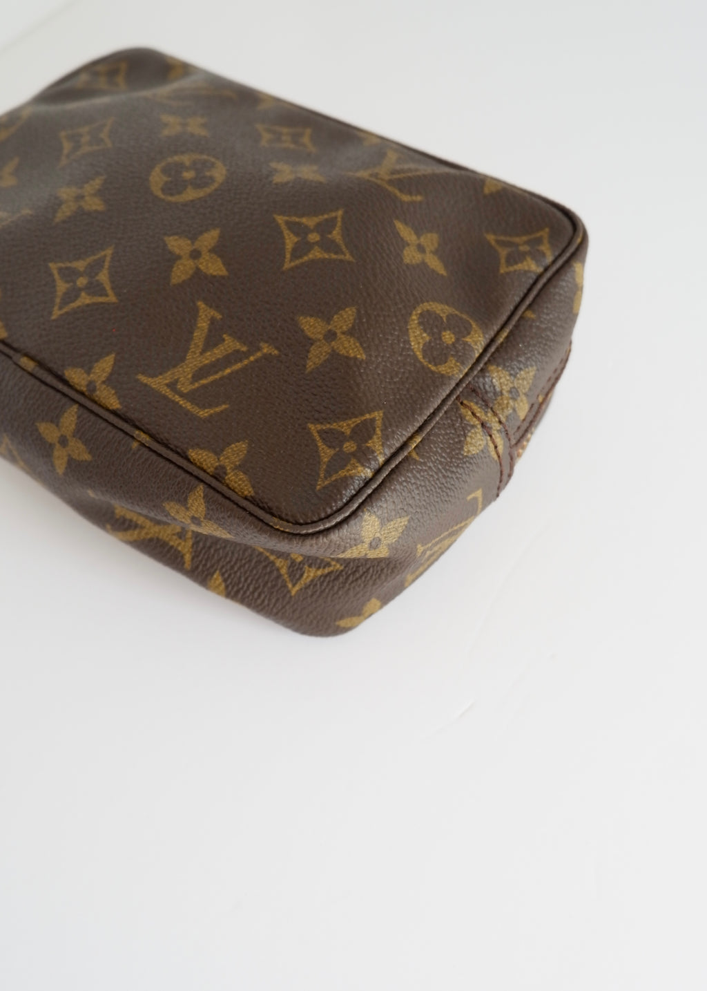 Preowned Louis Vuitton Monogram Cosmetic Pouch