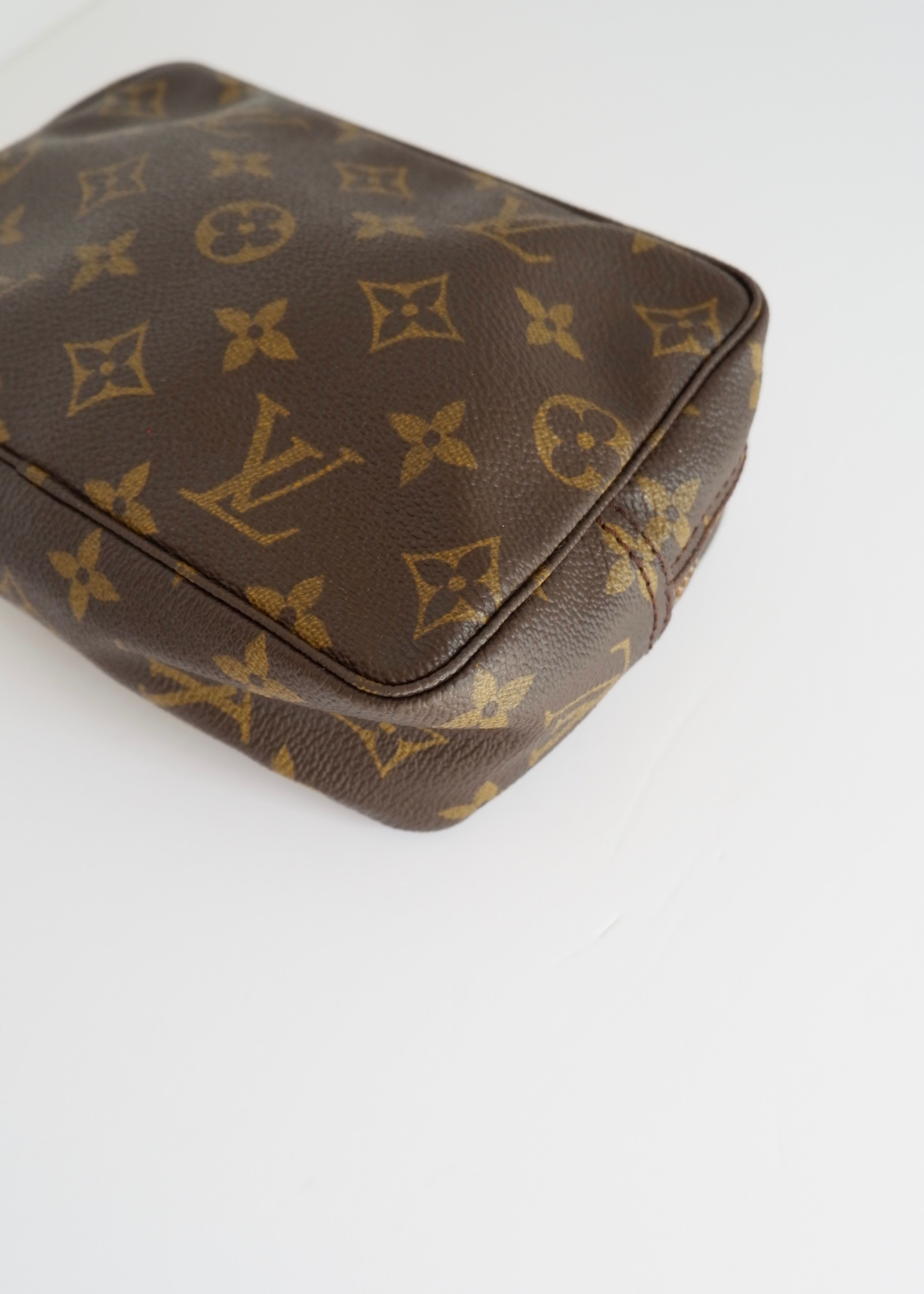 Preowned Louis Vuitton Monogram Cosmetic Pouch