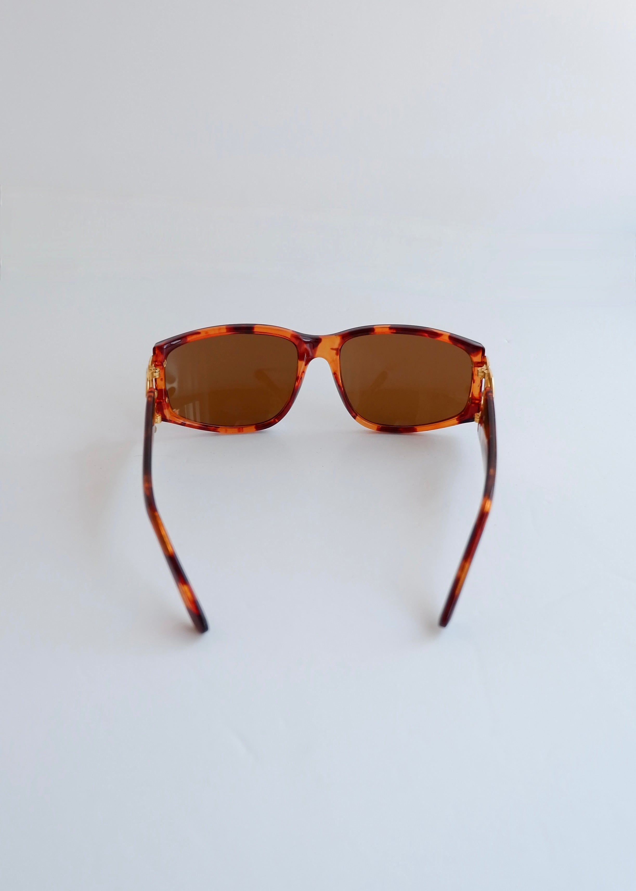 Preowned Vintage Chanel Brown Acetate Tortoise Square Frame Sunglasses
