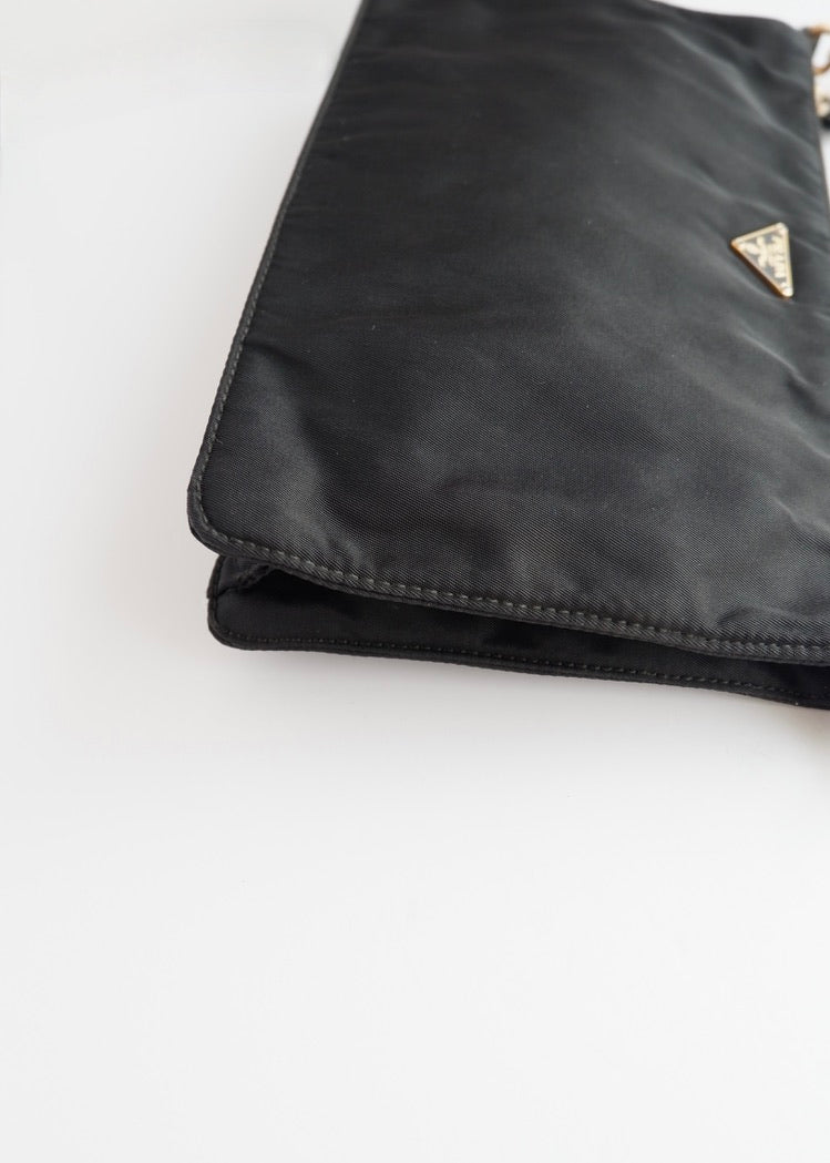 Authentique sac à bandoulière Prada en nylon noir d'occasion