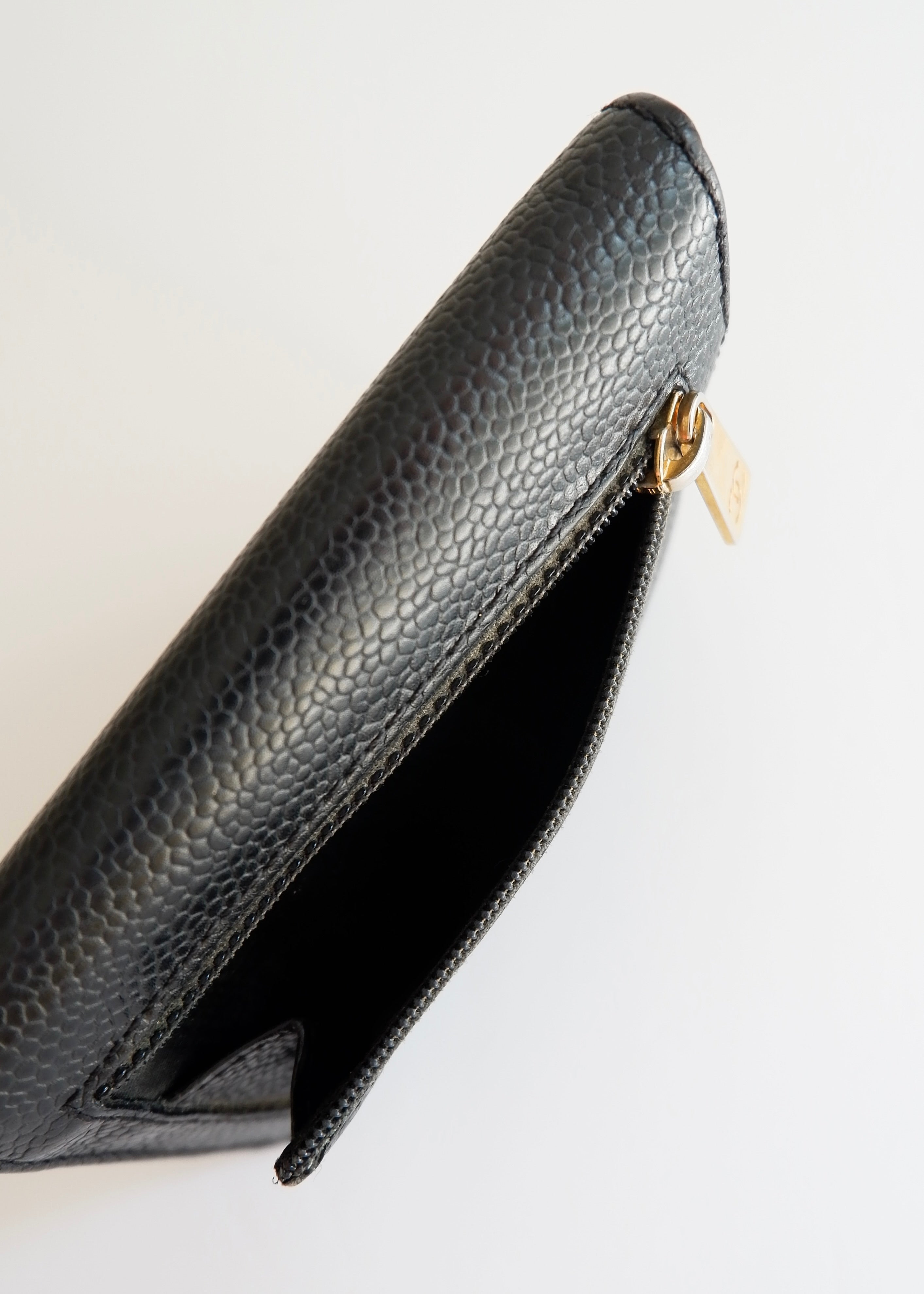 Preowned Chanel Black Caviar Leather Compact Wallet