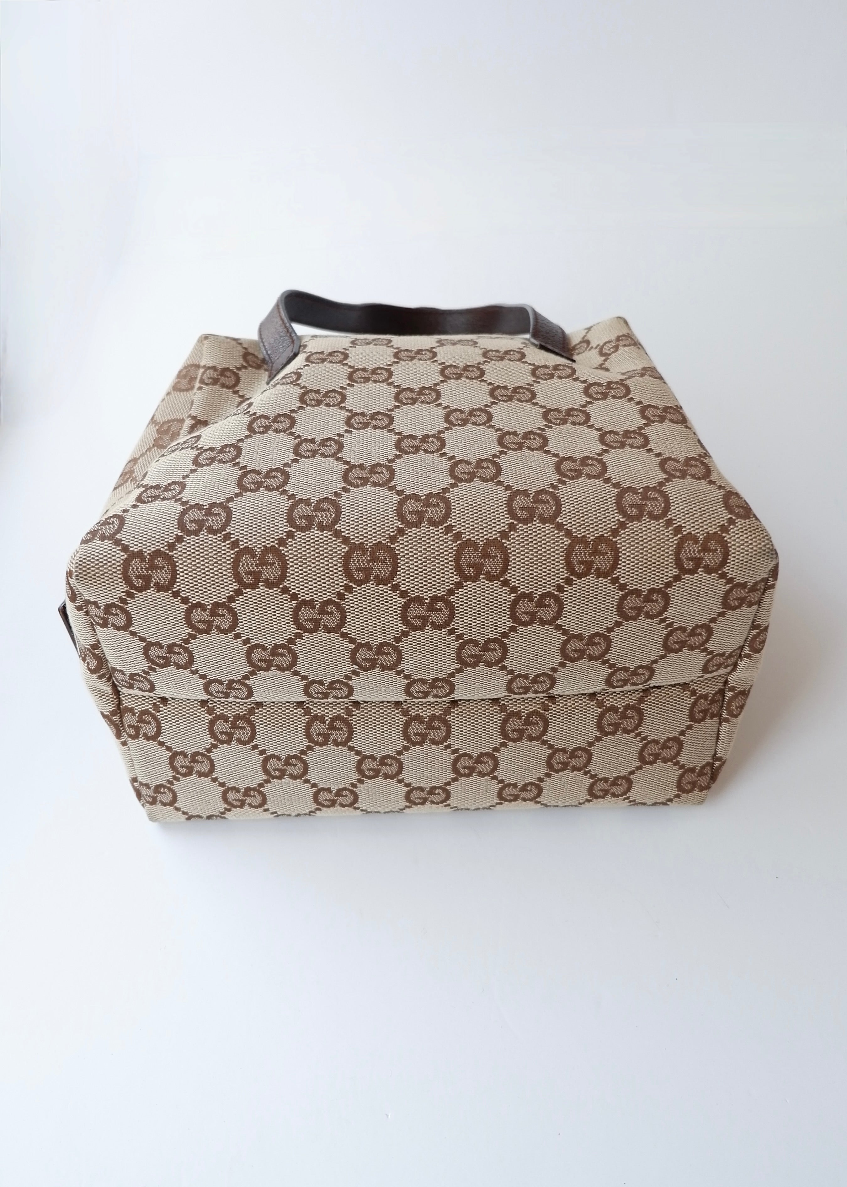 Preowned Gucci Brown GG Canvas Tofu Handbag
