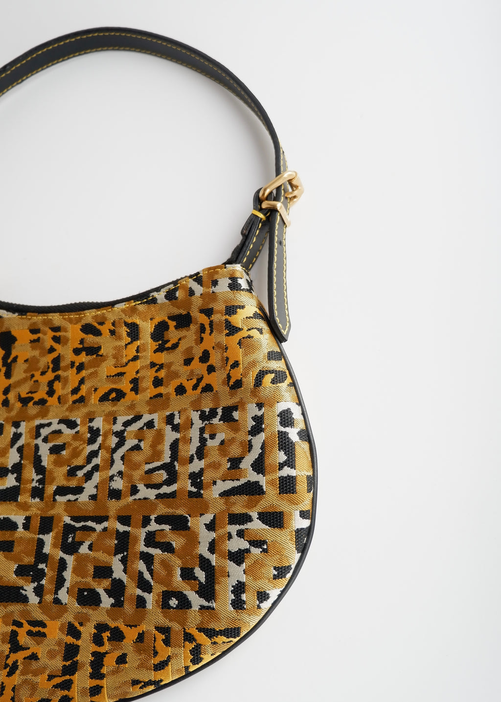 Sac Fendi authentique d'occasion, imprimé animal noir Zucca Oyster