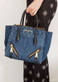 Sac Miu Miu authentique d'occasion en jean à poignée et à deux voies
