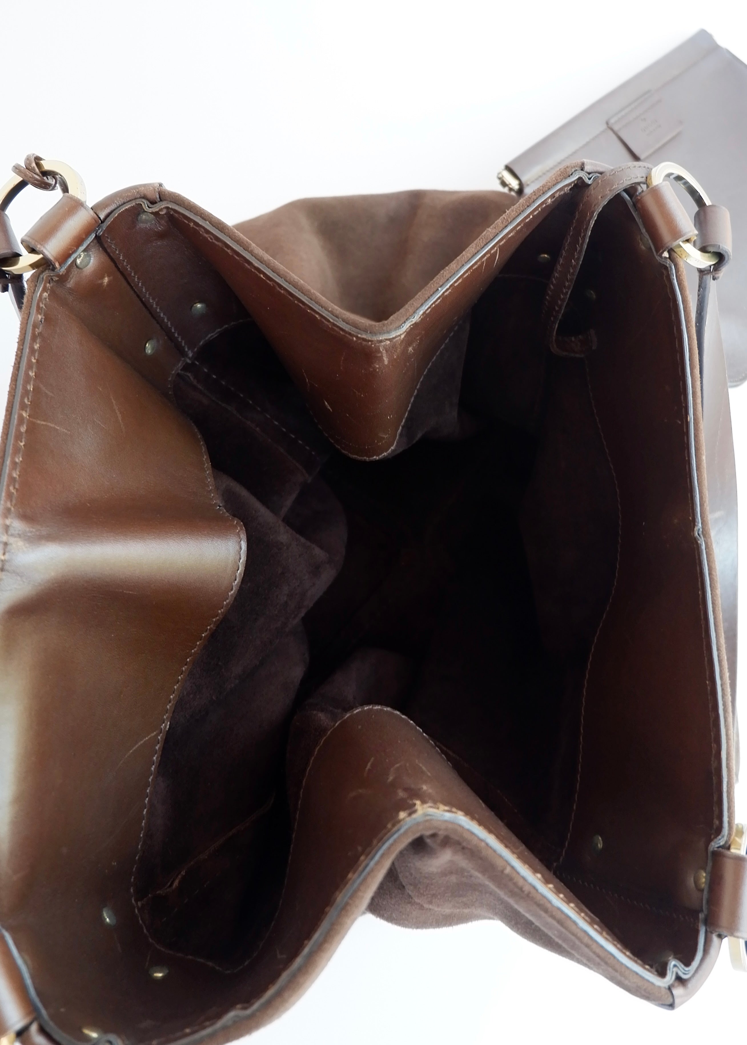Sac à bandoulière hobo Gucci en daim marron authentique d'occasion