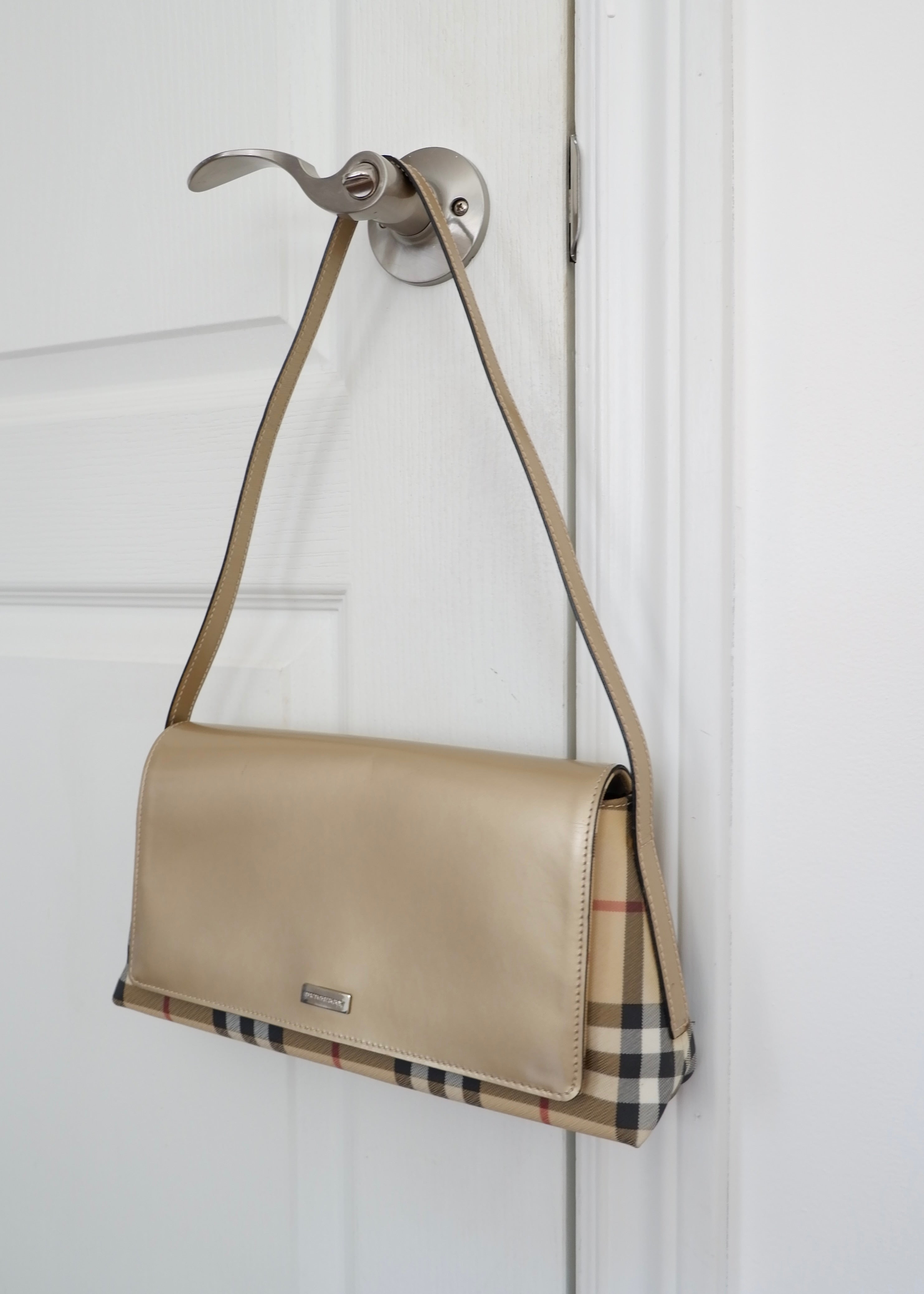 Authentique sac à bandoulière Burberry Nova Check vintage d'occasion