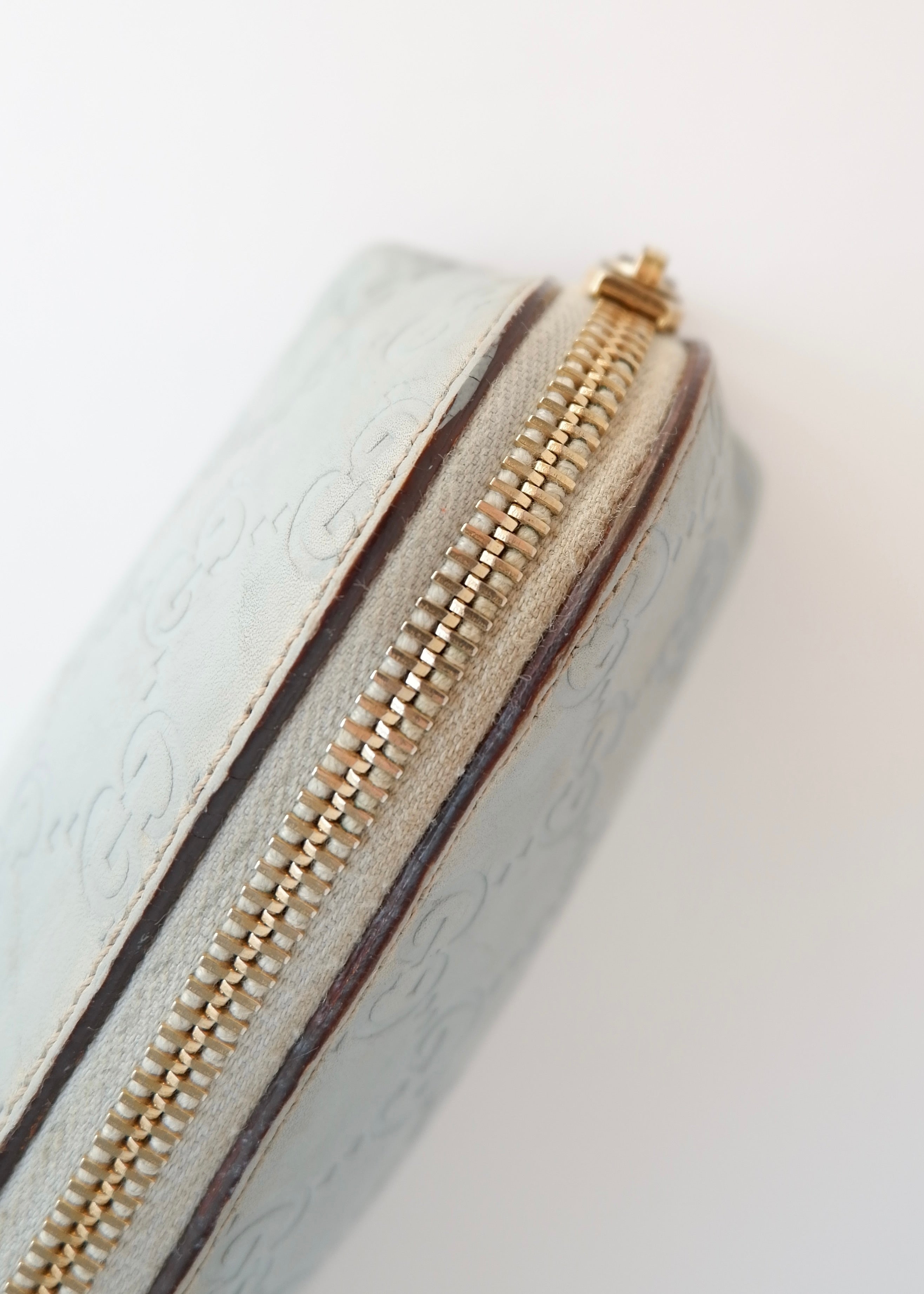 Preowned Gucci Blue Leather GG Pouch