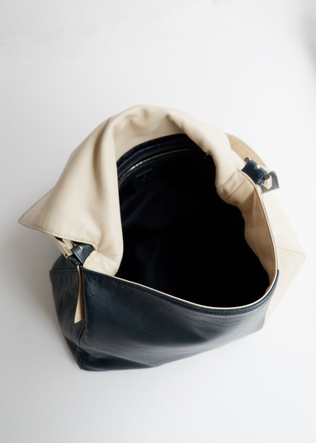 Preowned Fendi Blue/ Beige Leather Mamma Baguette Shoulder Bag