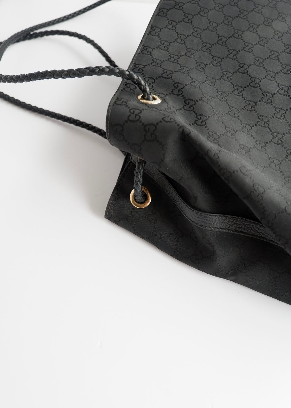 Preowned Gucci Black GG Canvas Leather Woven Strap Shoulder Tote