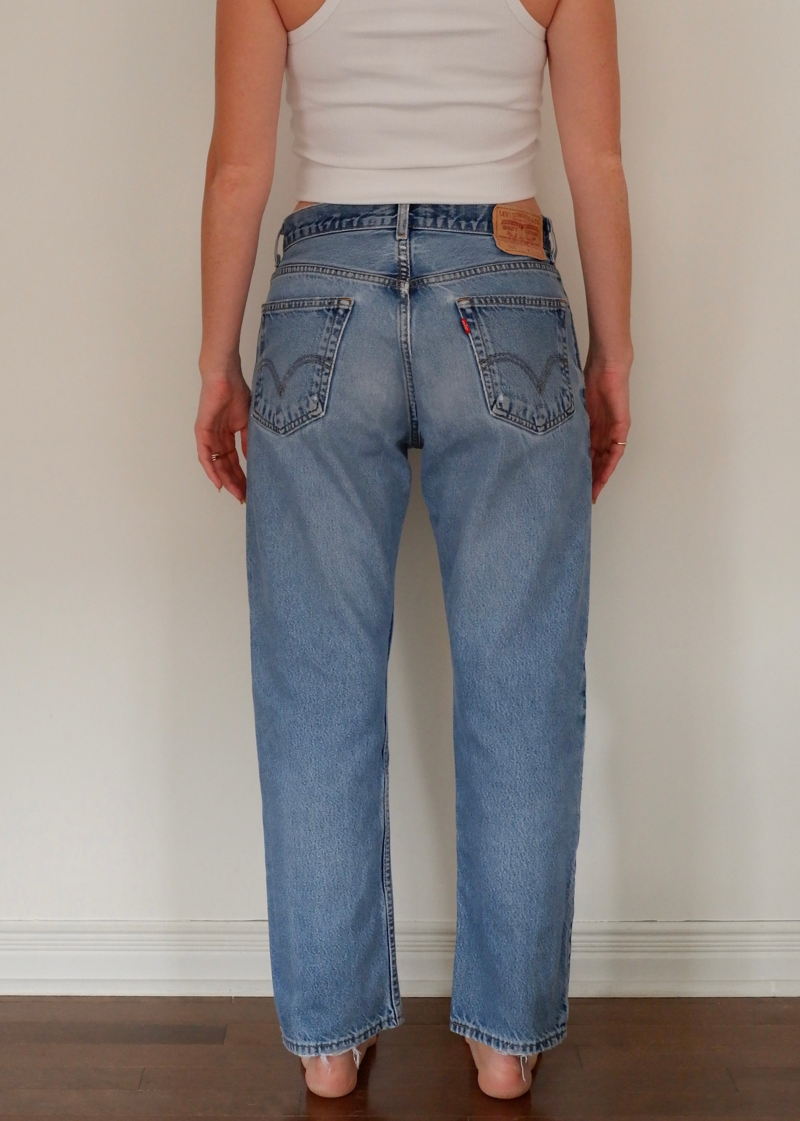 Levis 505 Medium Wash Jeans - 31