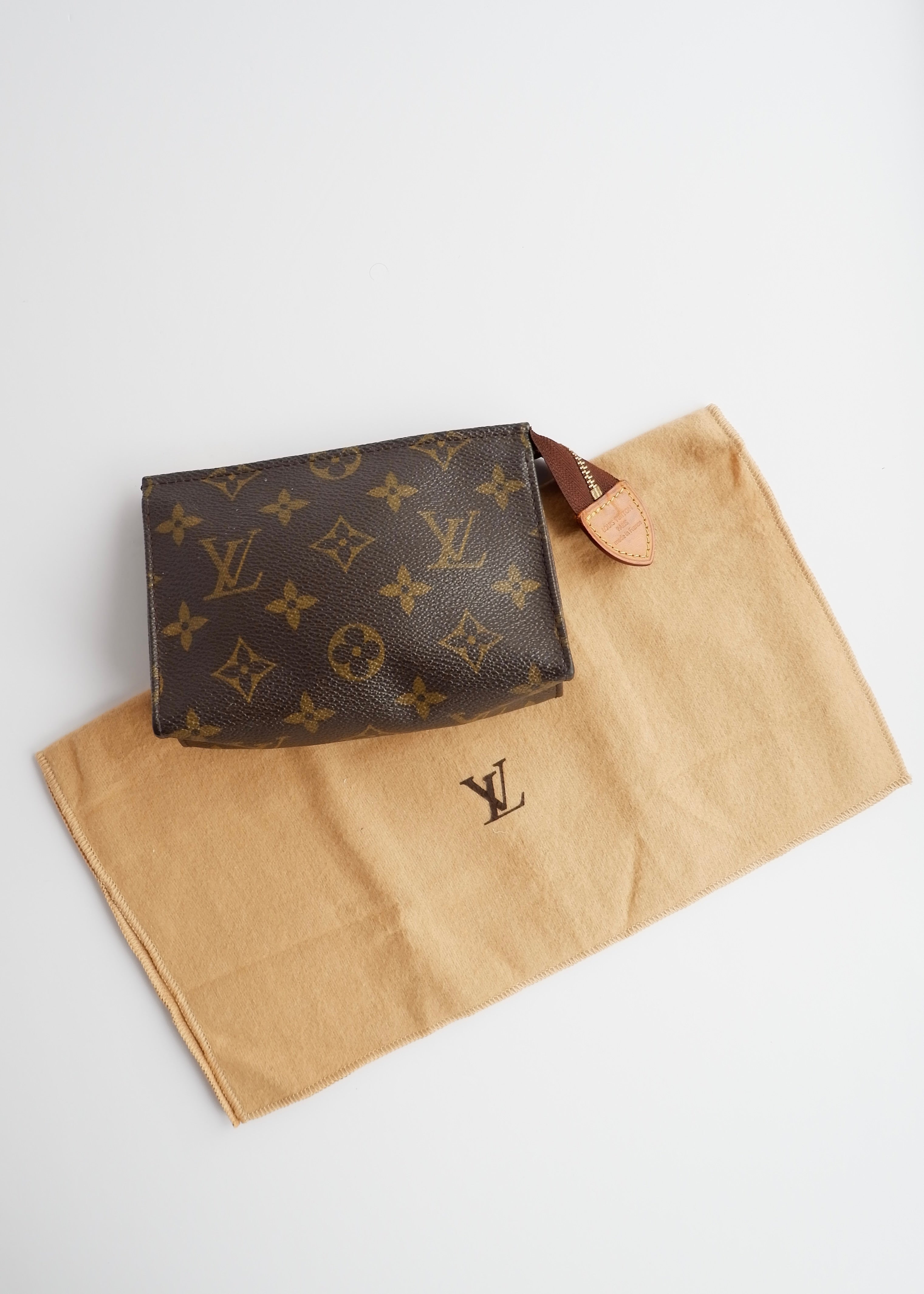 Authentic Preowned Louis Vuitton Monogram Toiletry Pouch 15