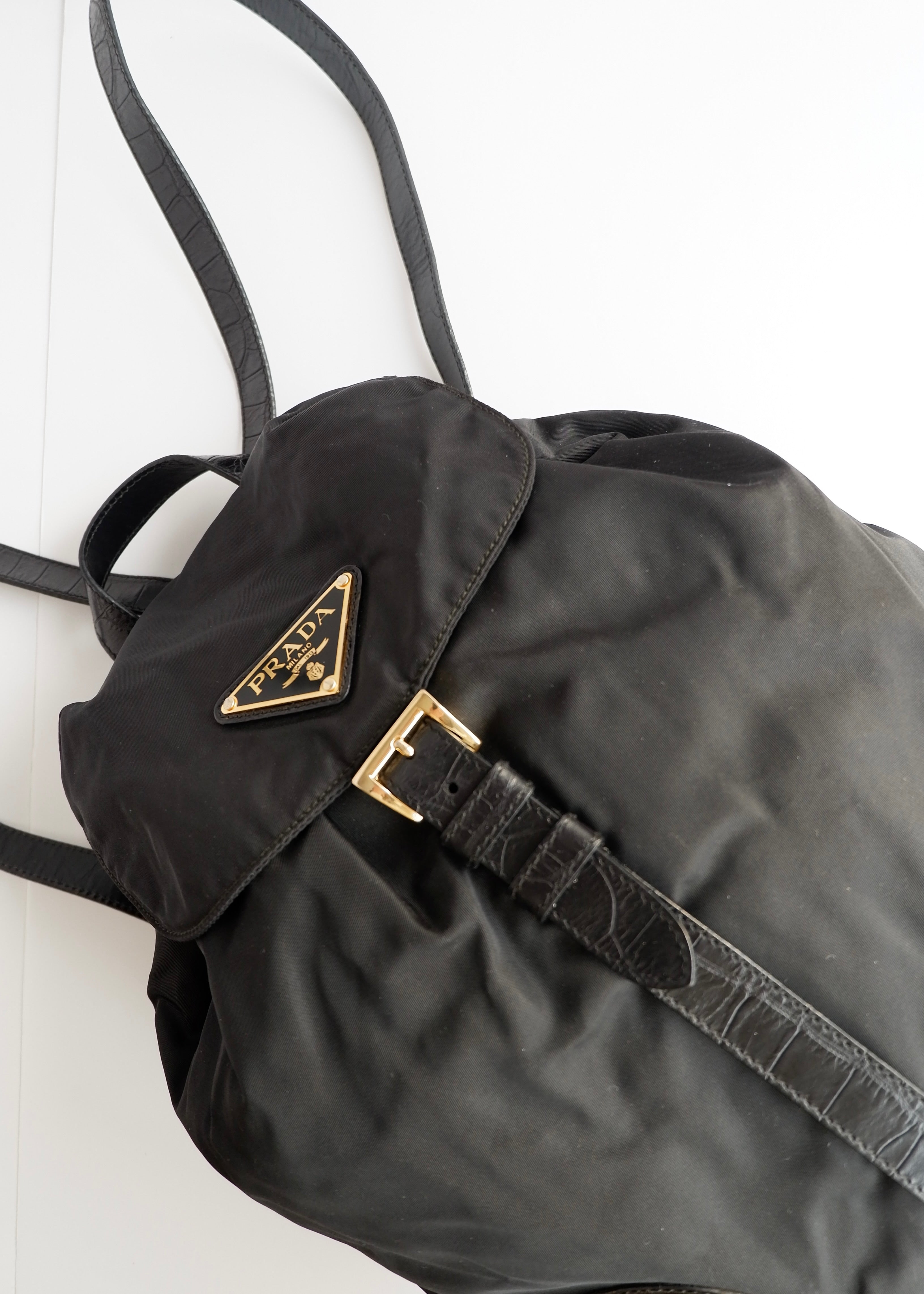 Sac à dos Prada authentique d'occasion en nylon et cuir noir