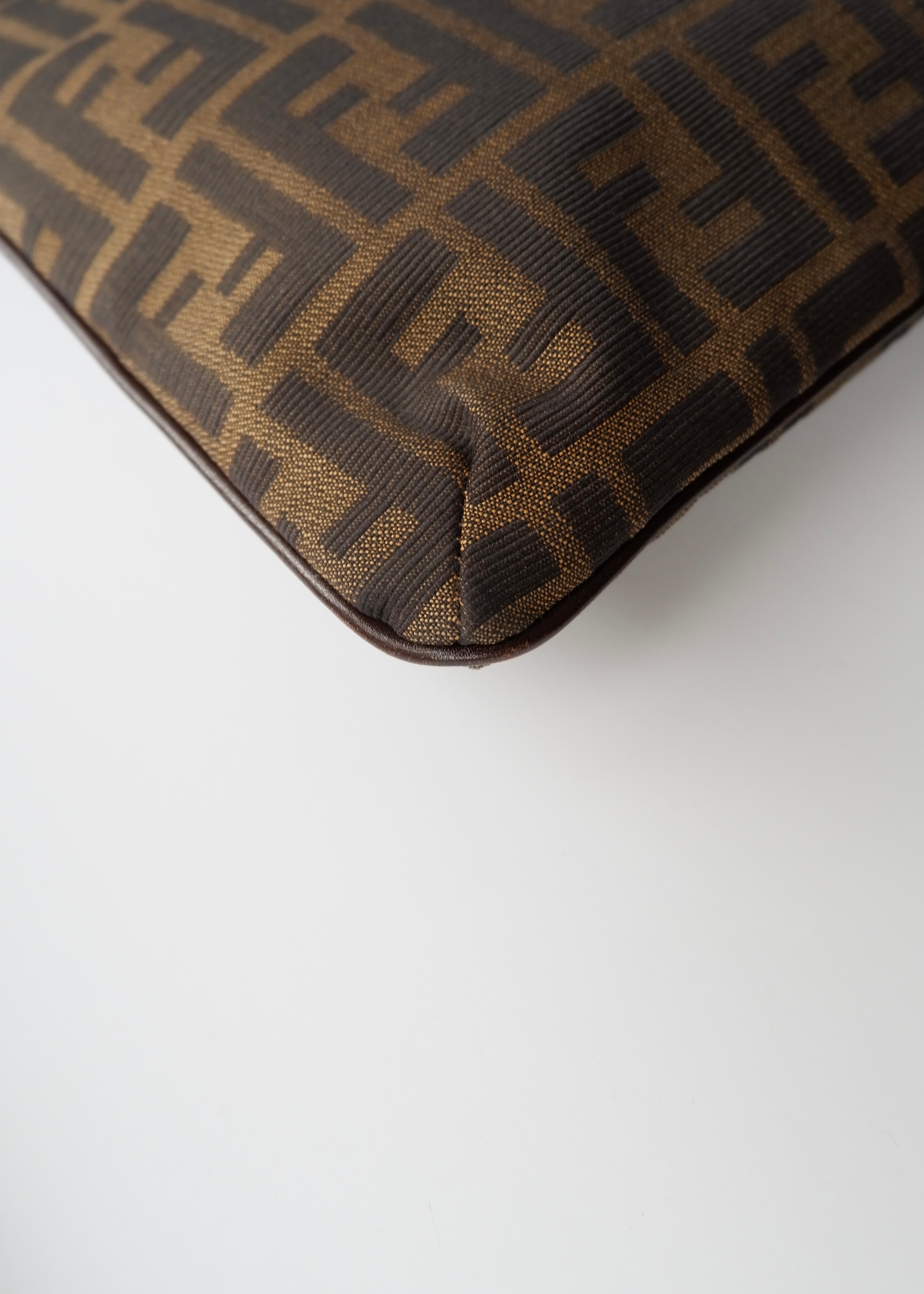 Preowned Vintage Fendi Brown Zucca Canvas/ Leather Shoulder Bag