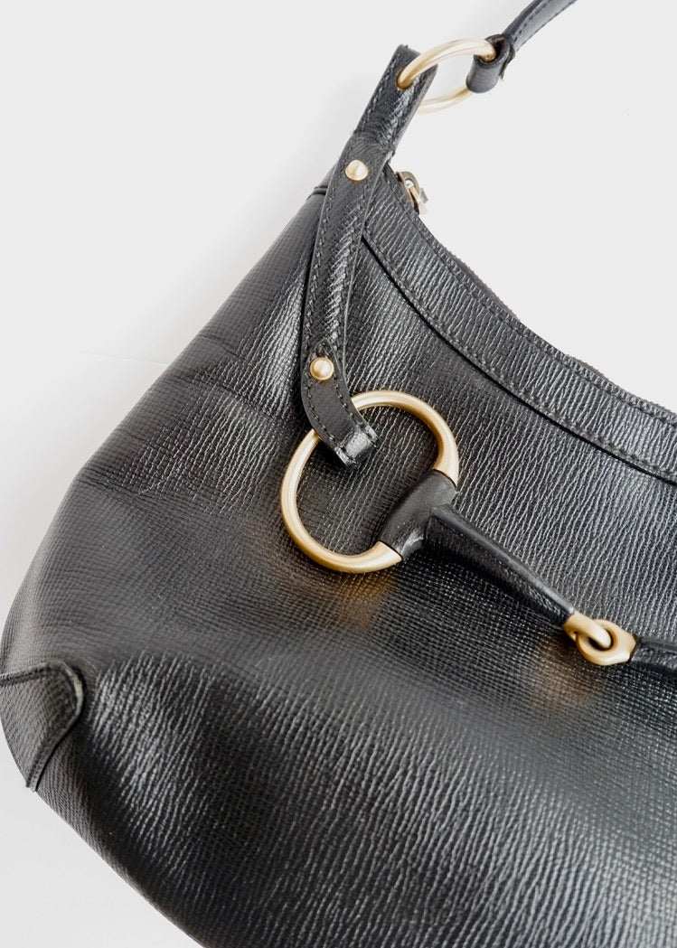 Sac à bandoulière Gucci d'occasion authentique en cuir noir avec mors